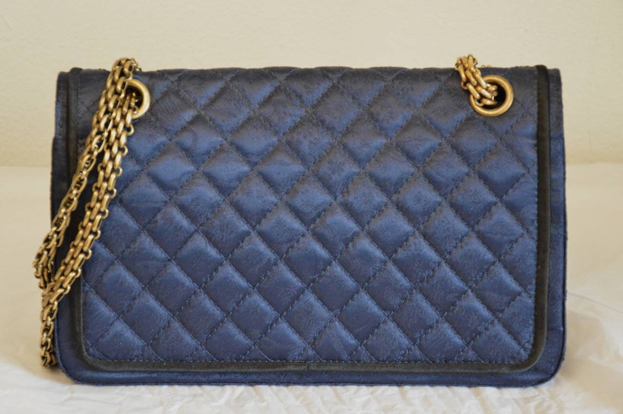 Women's Chanel Paris-Pekin Collection Printed Night Blue Silk Satin Bag For Sale