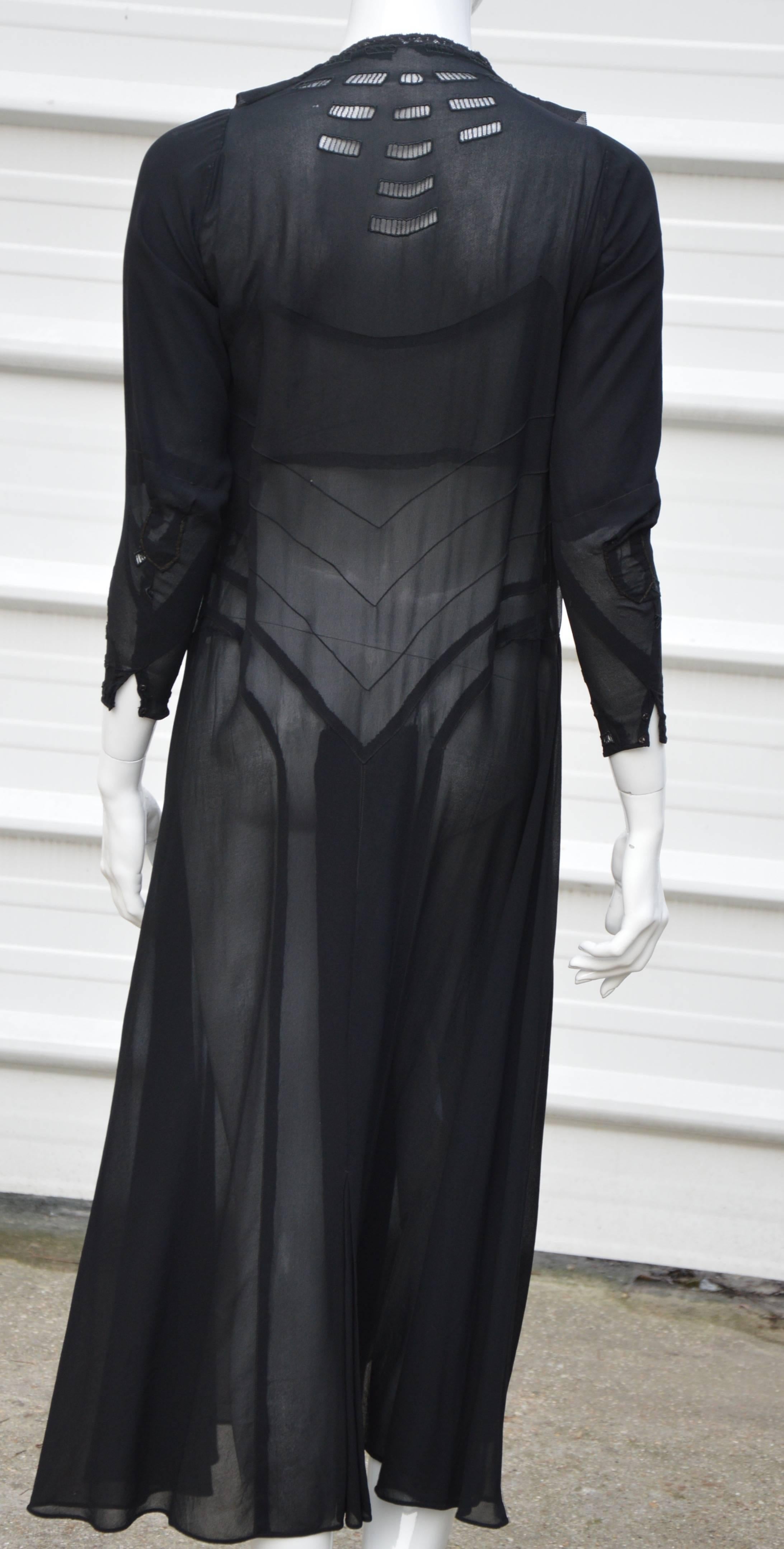 1930s Black Crepe Chiffon and Lace Diner Dress For Sale 1