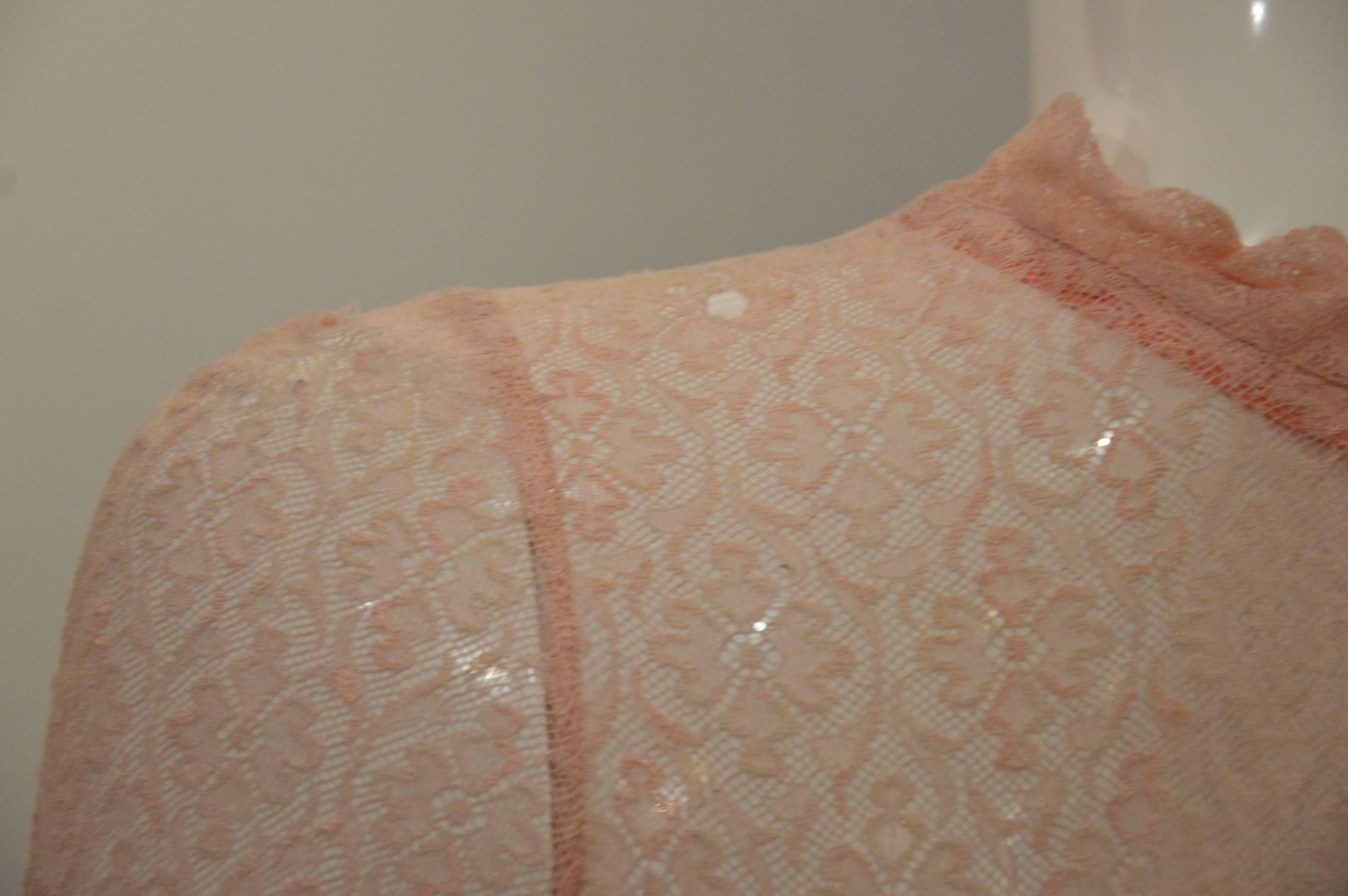 Rare 1920s Delicate Pink Lace Long Blouse Dress For Sale 2