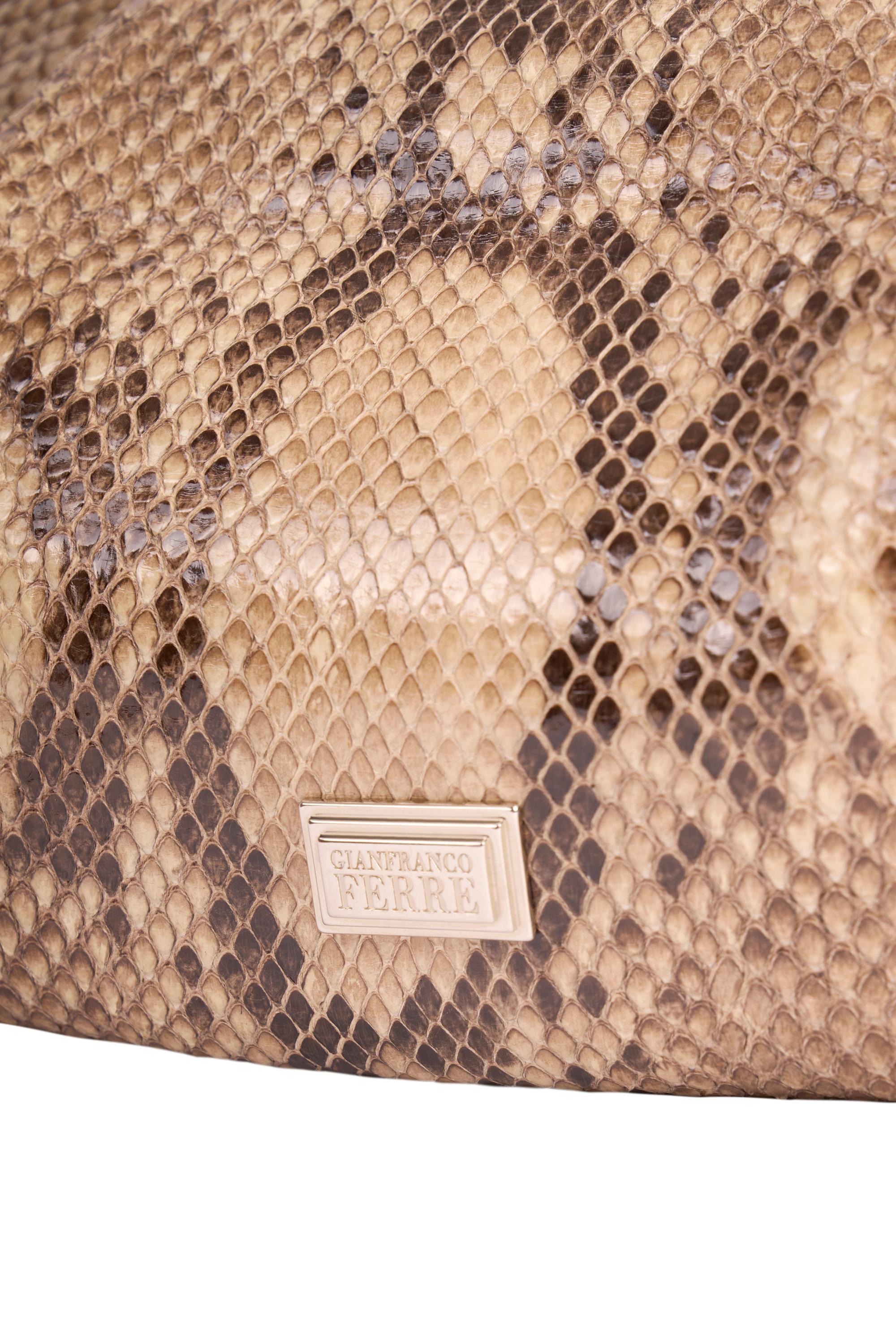 Vintage Gianfranco Ferre Beige Tone Snake Skin Handbag Excellent état - En vente à London, GB