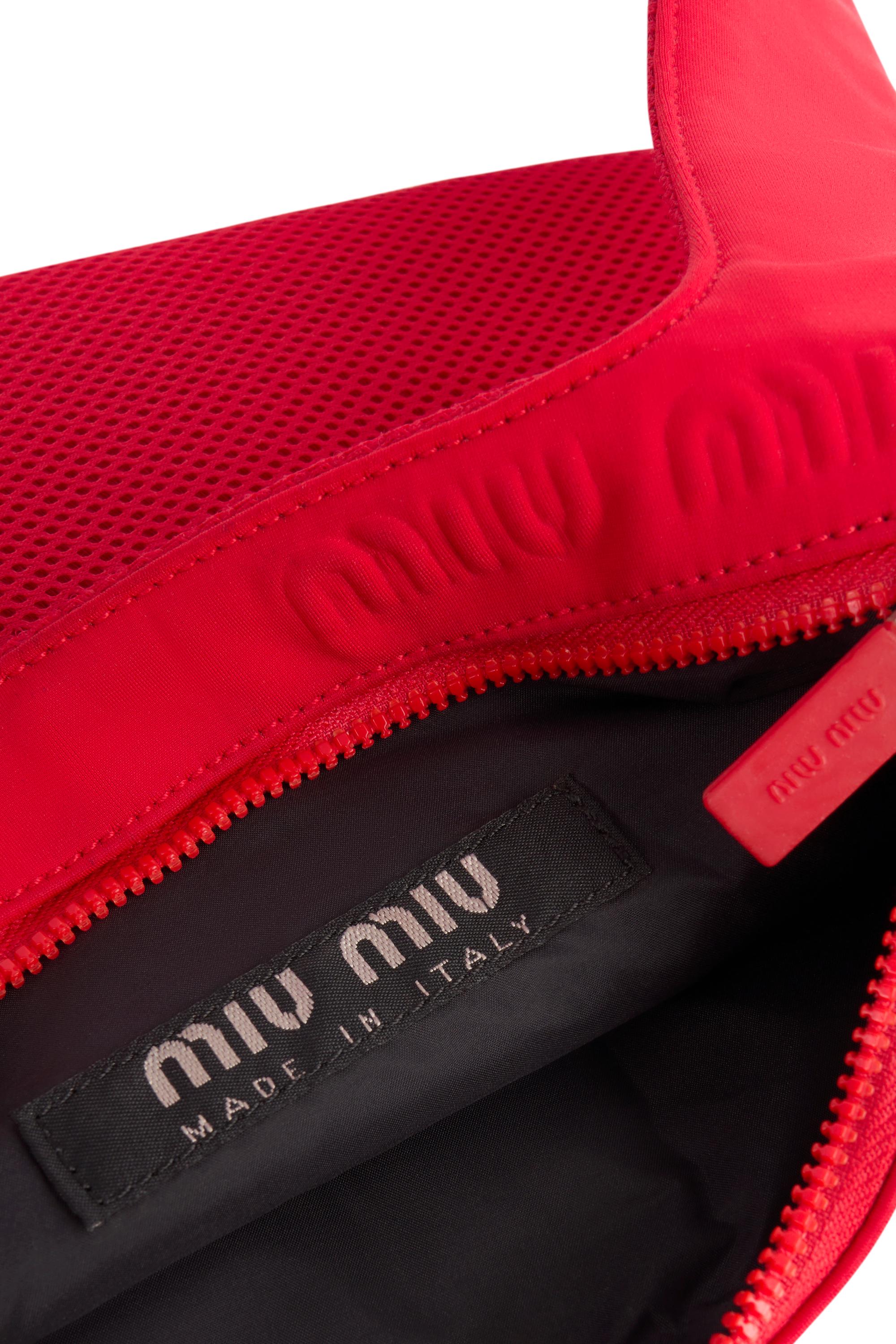 Vintage Miu Miu F&F Vintage 1999 Sac à bandoulière rouge Unisexe en vente