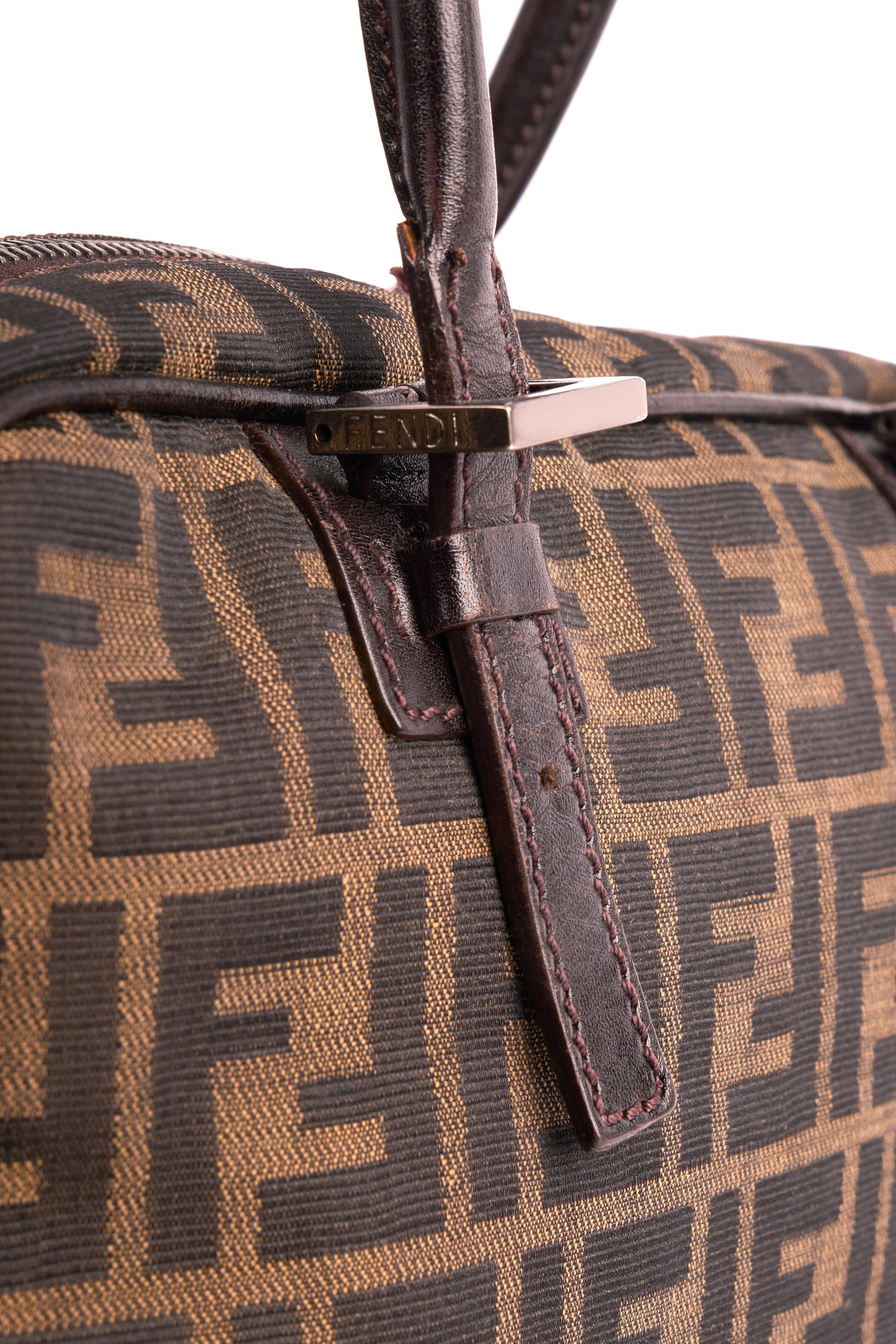 Vintage Fendi 1990's Brown Zucca Print Cloth Tote Bag Unisexe en vente