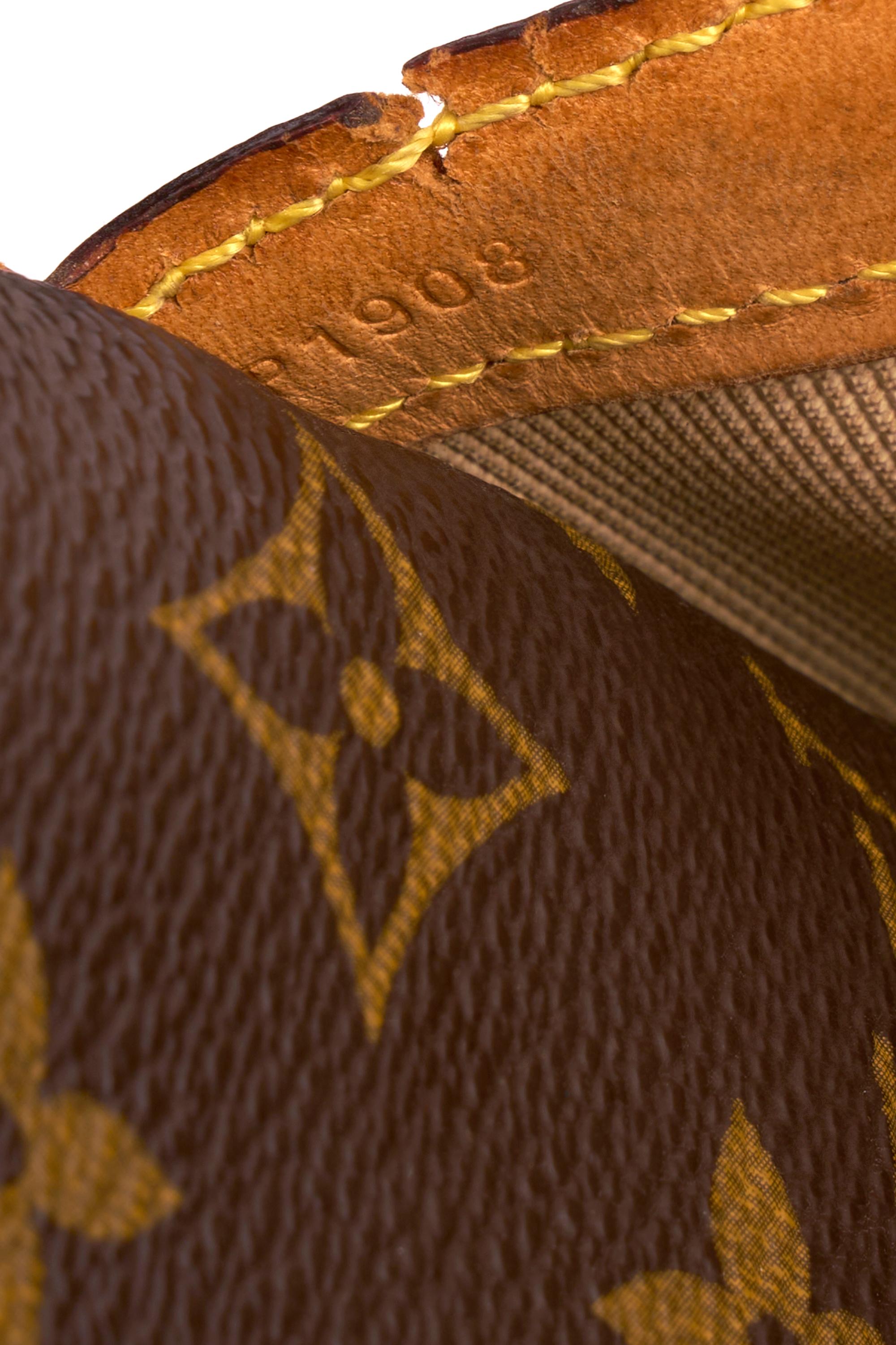 Vintage 1990's Louis Vuitton Monogram Reporter Shoulder Bag en vente 2