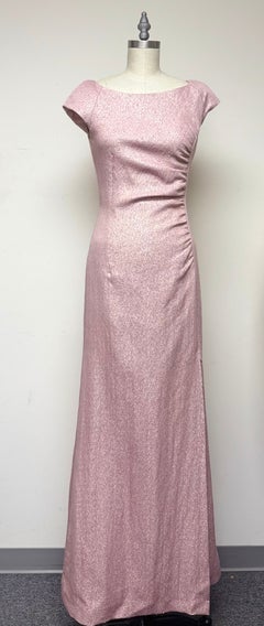 Barbara Tfank: Orchid French Cloque mit formschönen Seitengänsen und Schlitz