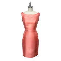 Abito di seta Mikado color corallo vintage di Barbara Tfank con vita scolpita