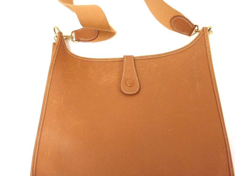Hermes Evelyne GM natural tan Epsom leather shoulder bag, 1996 OK condition In Fair Condition In Holland, PA
