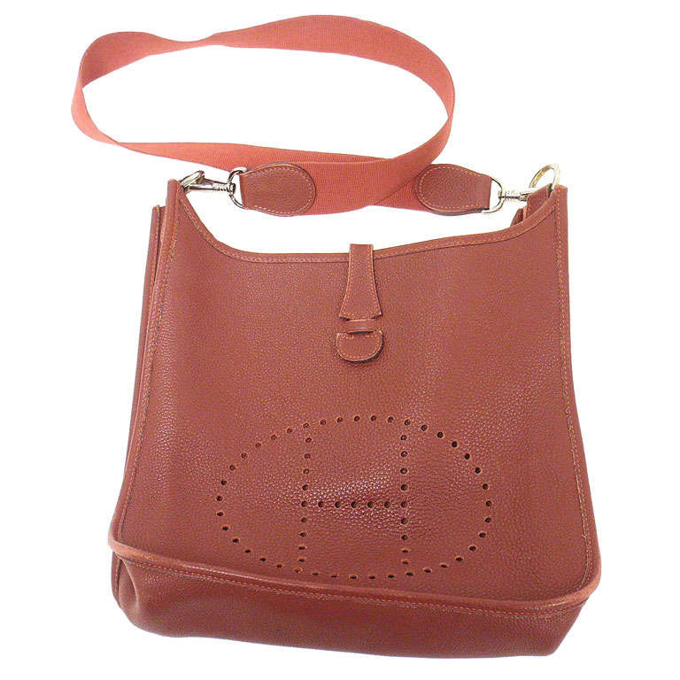 Hermes Evelyne PM burgundy wine leather SHW shoulder bag, 2001 For Sale