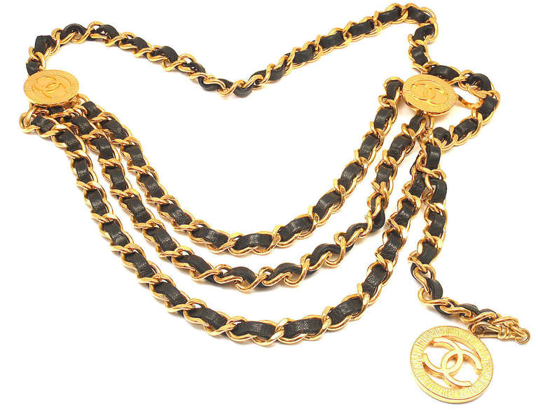 CHANEL Vintage French Signature Leather Belt Necklace In New Condition In Holland, PA