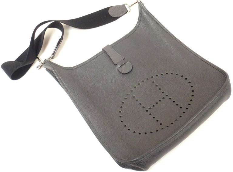 Hermes Evelyne GM Gray Vache Liegee Leather Shoulder Bag, 1999 In Excellent Condition In Holland, PA