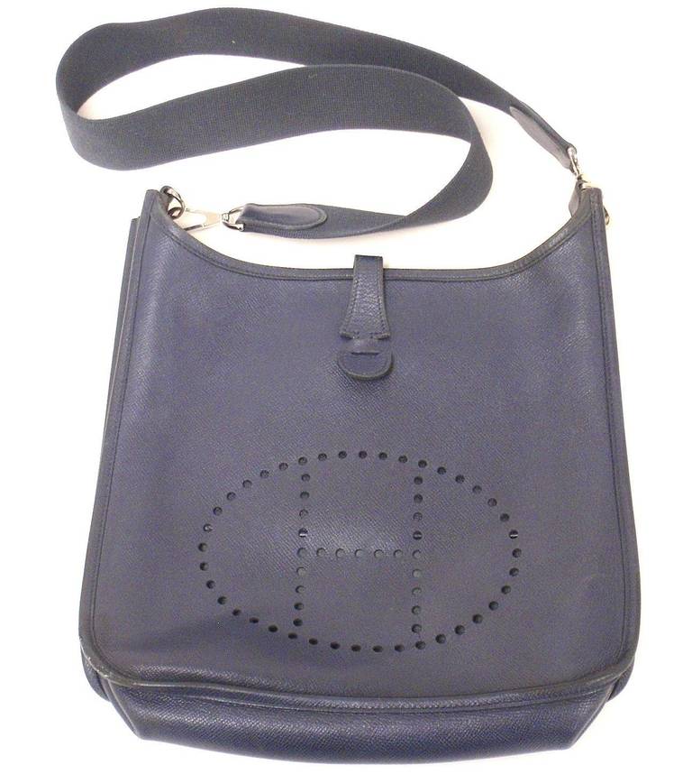 HERMES Evelyne PM Navy Epsom Leather SHW Shoulder Bag, 2006 For Sale at 1stdibs