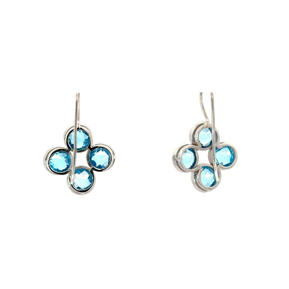 Taglio rotondo Orecchini d'argento contemporanei a grappolo floreale di topazio blu naturale per regali da donna in vendita