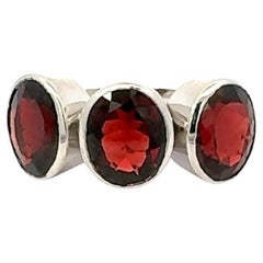 Tiefroter Granat Dreifach Stein Lünette Set Unisex Cocktail 925 Silber Unisex Ring