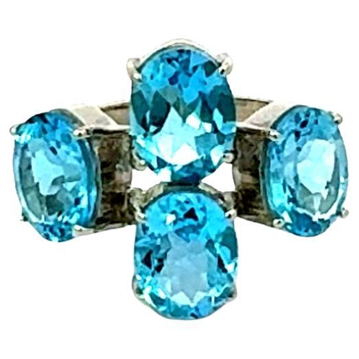 Im Angebot: Art Deco-inspirierter 925er Silber mit vier blauen Topas-Edelsteinen Cocktail-Ring für Geschenke ()