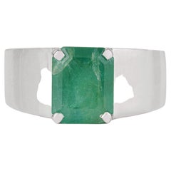 Bague large moderniste Silvorra en argent massif, sertie d'une émeraude de 2,74 carats aux lignes épurées