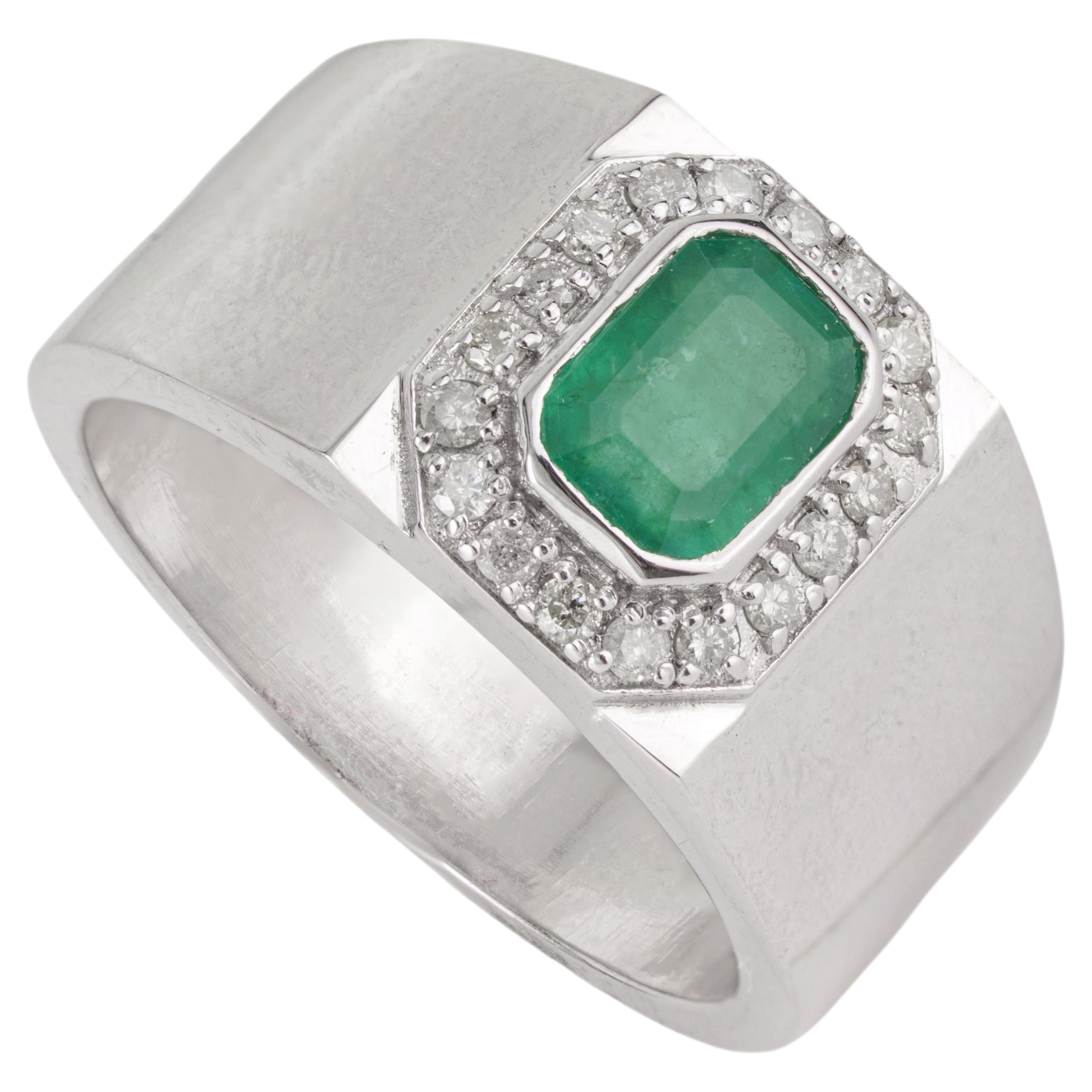 For Sale:  Silvorra Retro Inspired Emerald Geometric Statement Ring with Diamond Detailing