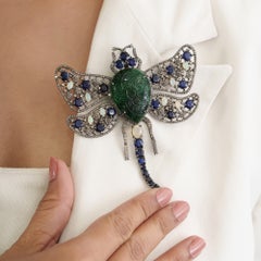 Anhänger in Form einer Libelle mit 28,1 Karat Opal, Kynit, Aventurin und Diamanten aus 925er Silber