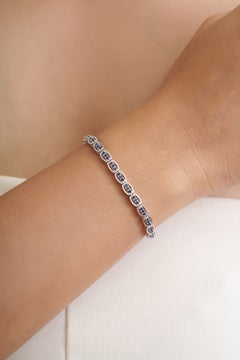 Silvorra Designer-Tennisarmband mit einem natürlichen blauen Saphir (2,1 Karat) aus Sterlingsilber