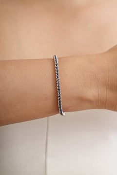 Bracciale tennis Silvorra Sleek con zaffiri da 4,98 carati, con filo in argento 925 da 7 pollici