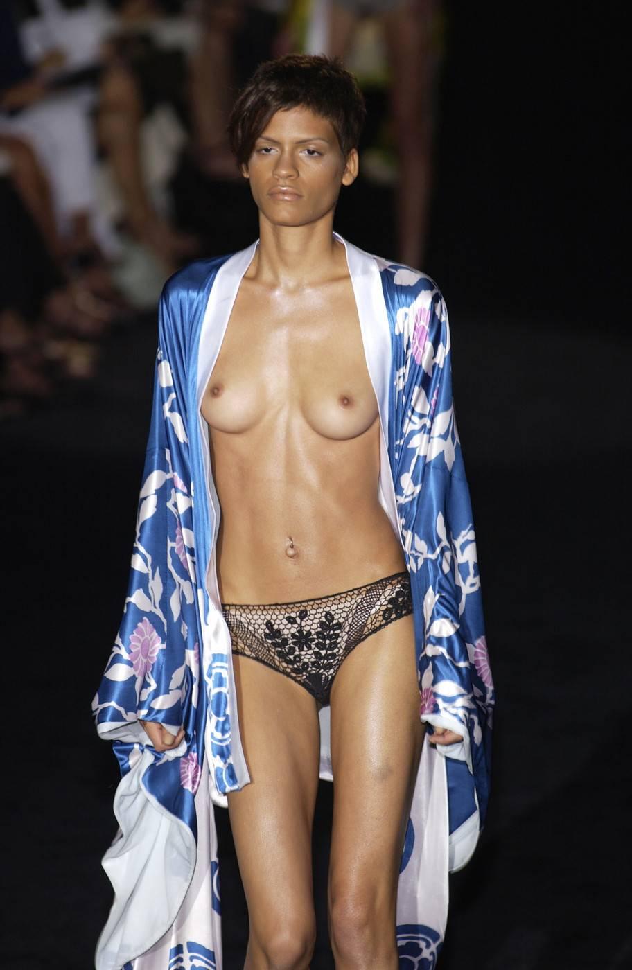 Women's or Men's Tom Ford for Gucci Spring/Summer 2003 Menswear Blue Silk Kimono