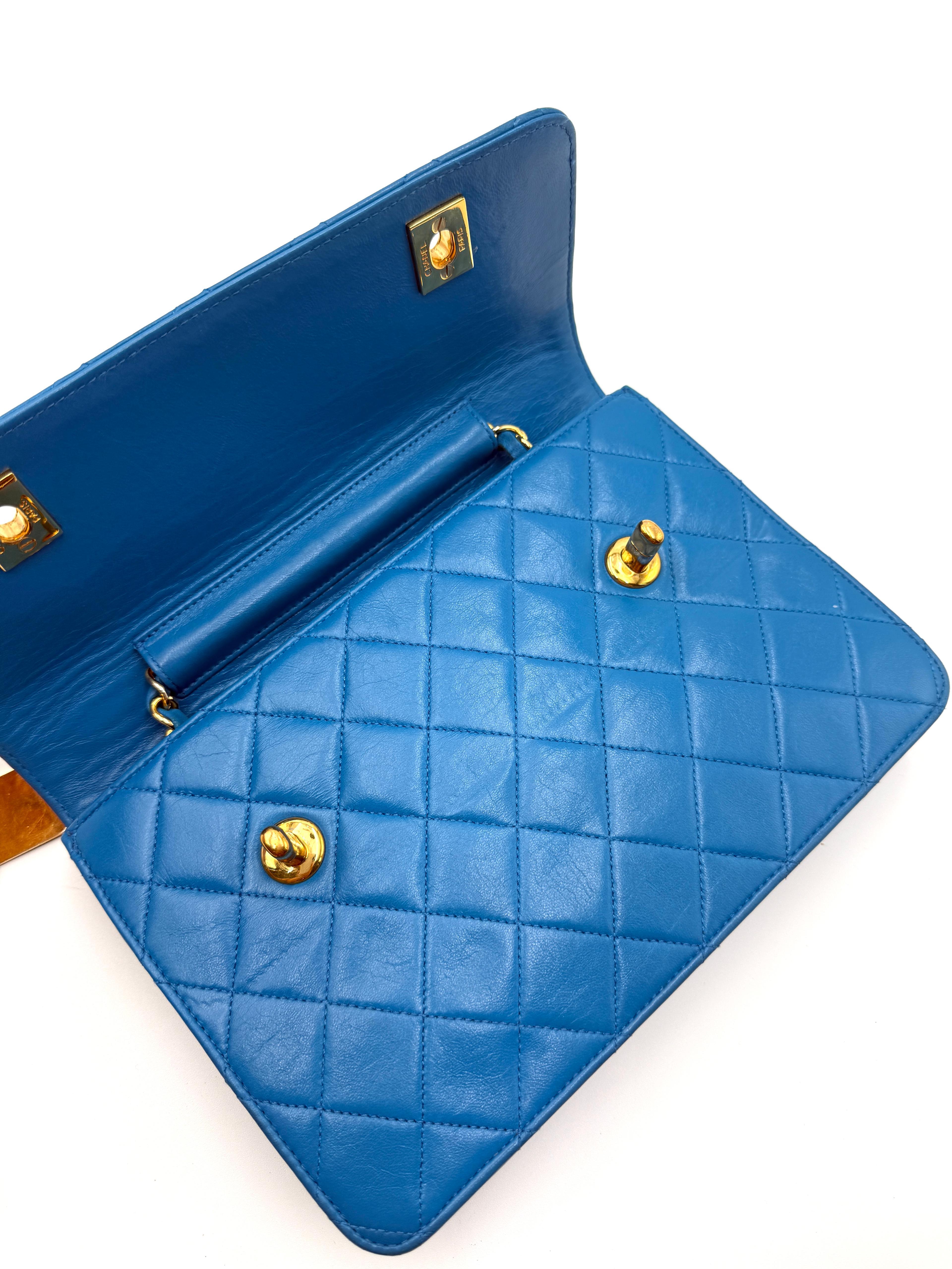 Chanel Lambskin Double CC Turn Lock Cambon Charm Mini Briefcase Bag - 1989-1991 en vente 7