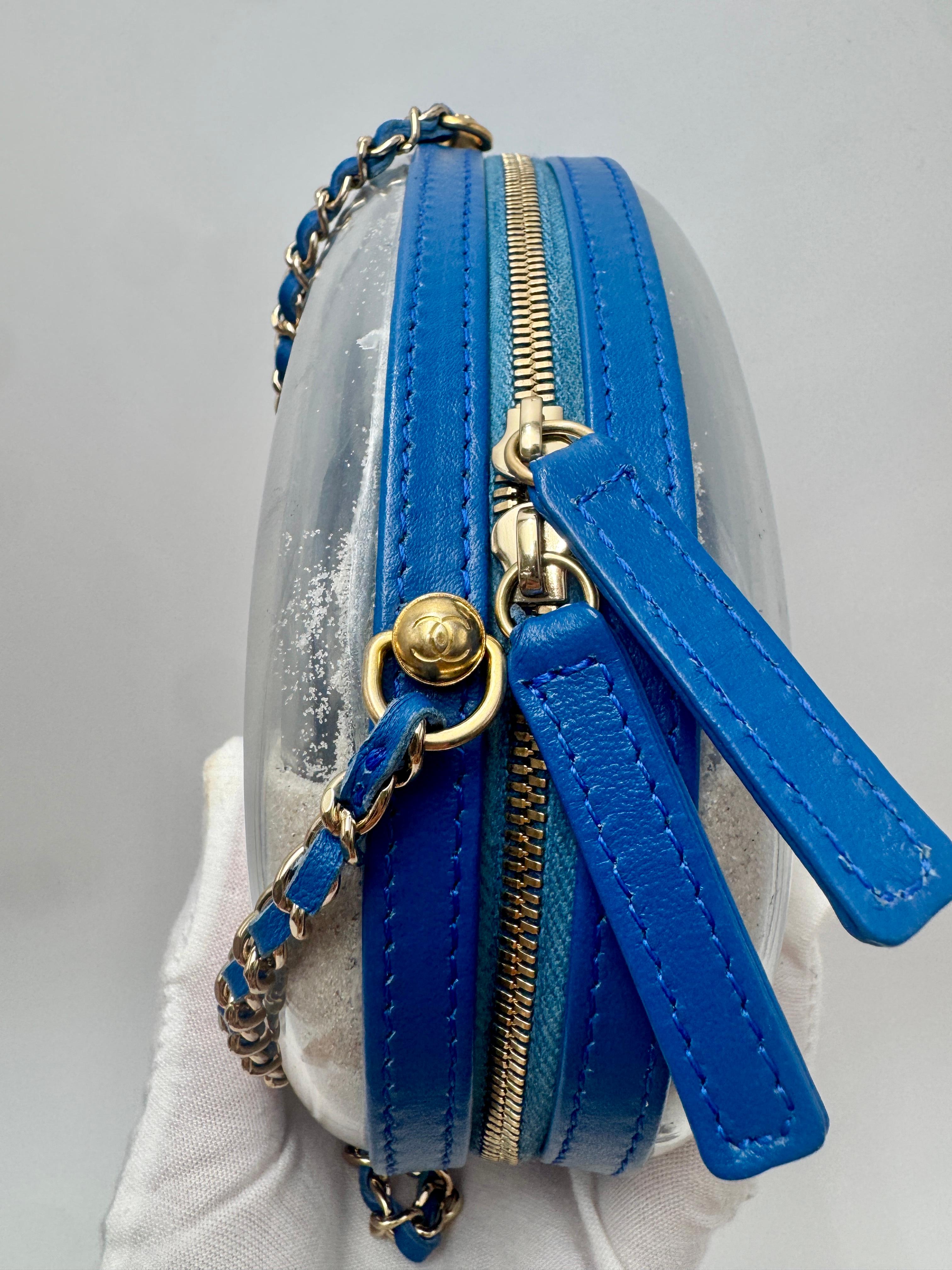 Chanel Edition Limitée Sac Dôme en PVC - Ultra Rare, Circa 2019 en vente 6