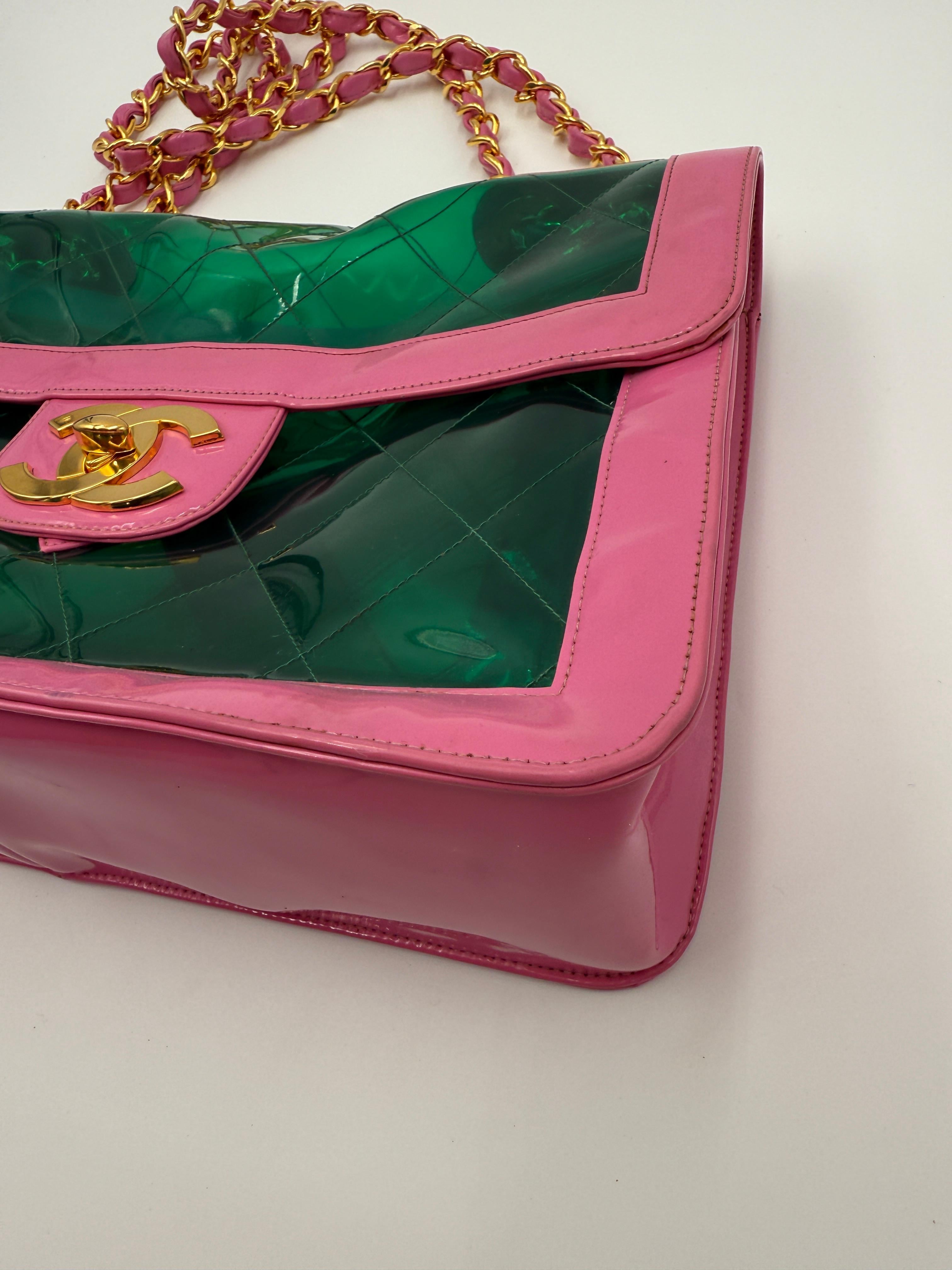 Chanel 1995 Ultra Rara Borsa Maxi Flap in PVC Rosa & Verde in vendita 7
