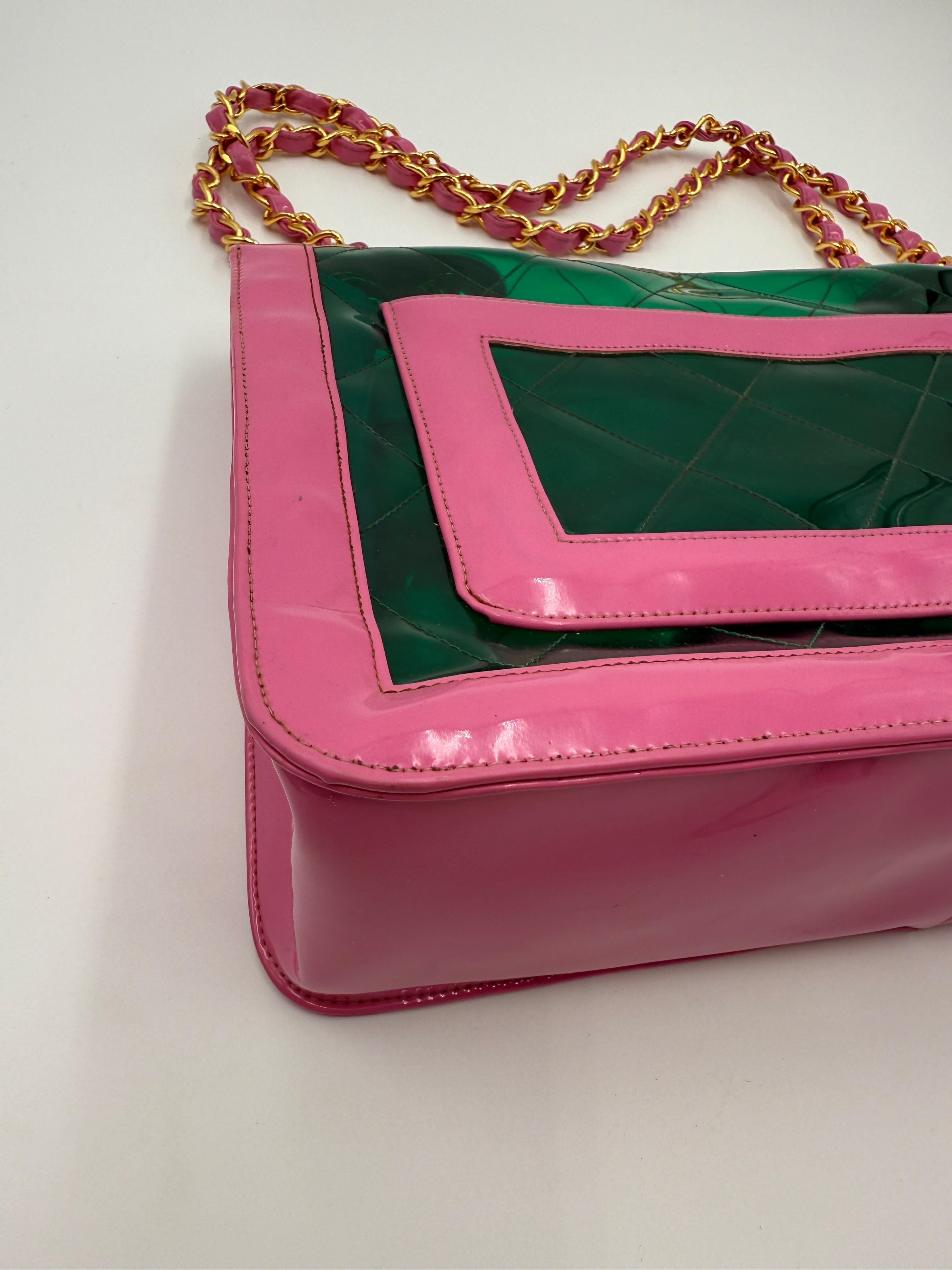 Chanel 1995 Ultra Rara Borsa Maxi Flap in PVC Rosa & Verde in vendita 9