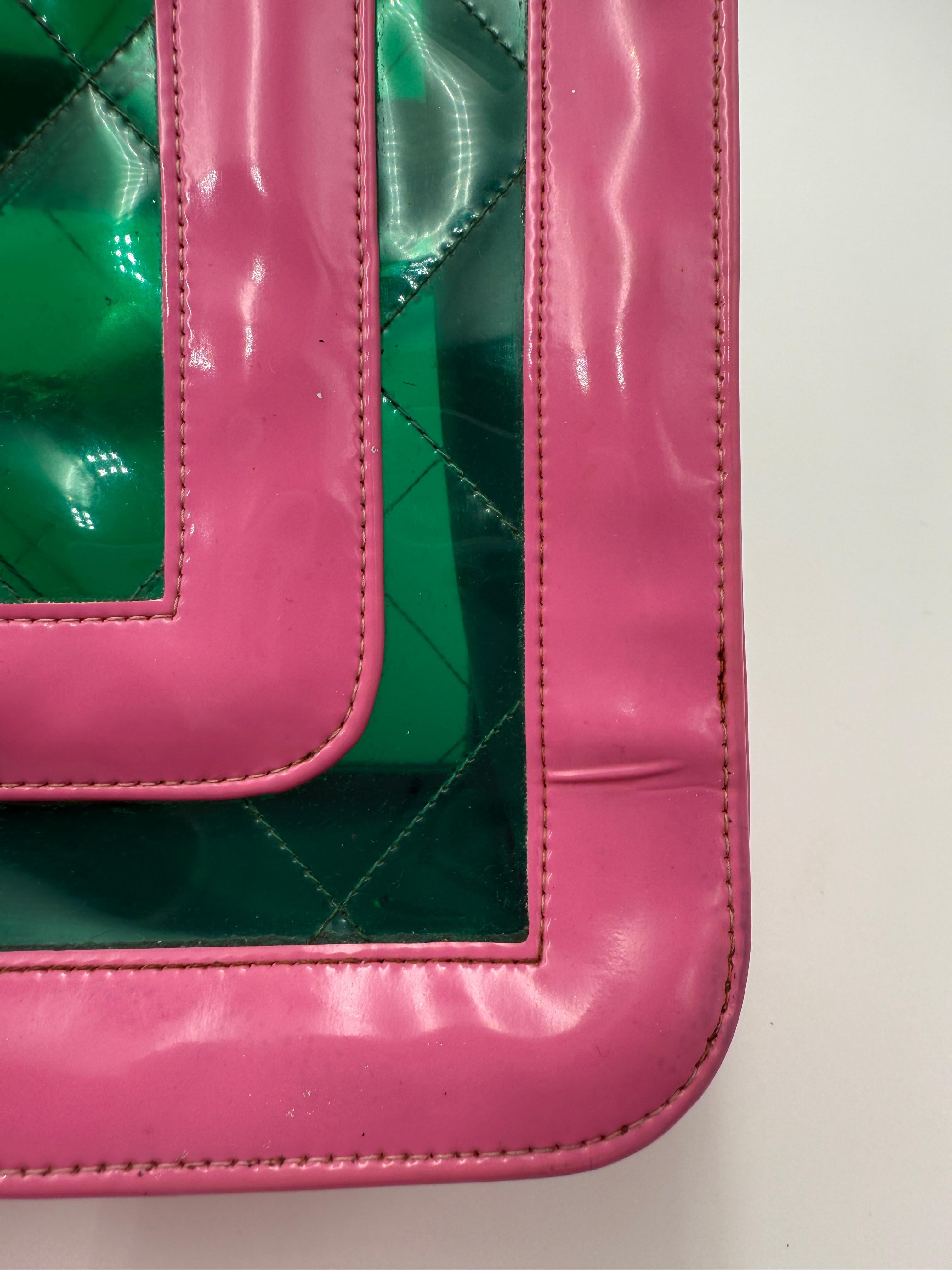 Chanel 1995 Ultra Rara Borsa Maxi Flap in PVC Rosa & Verde in vendita 11