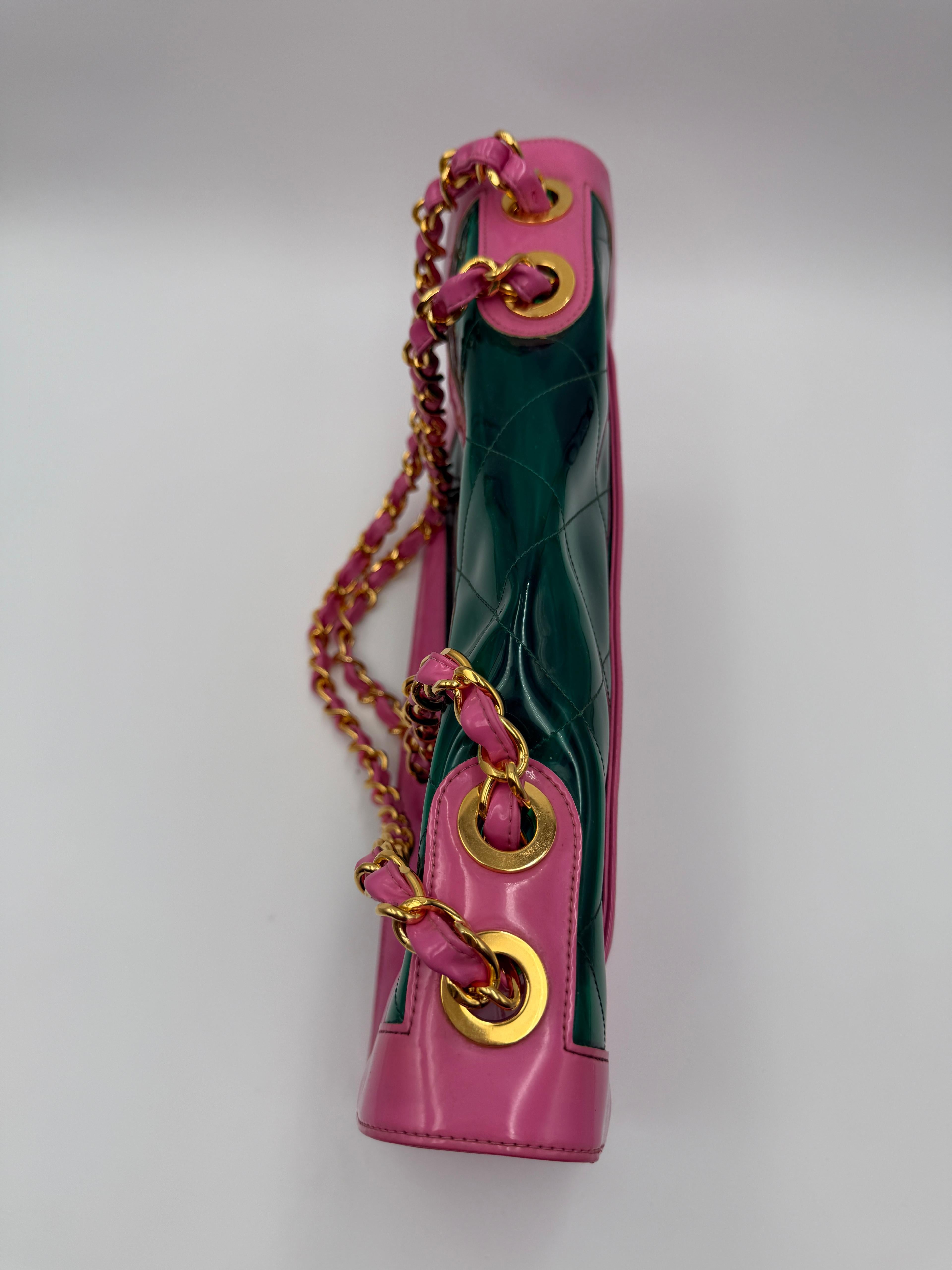 Chanel 1995 Ultra Rara Borsa Maxi Flap in PVC Rosa & Verde in vendita 5