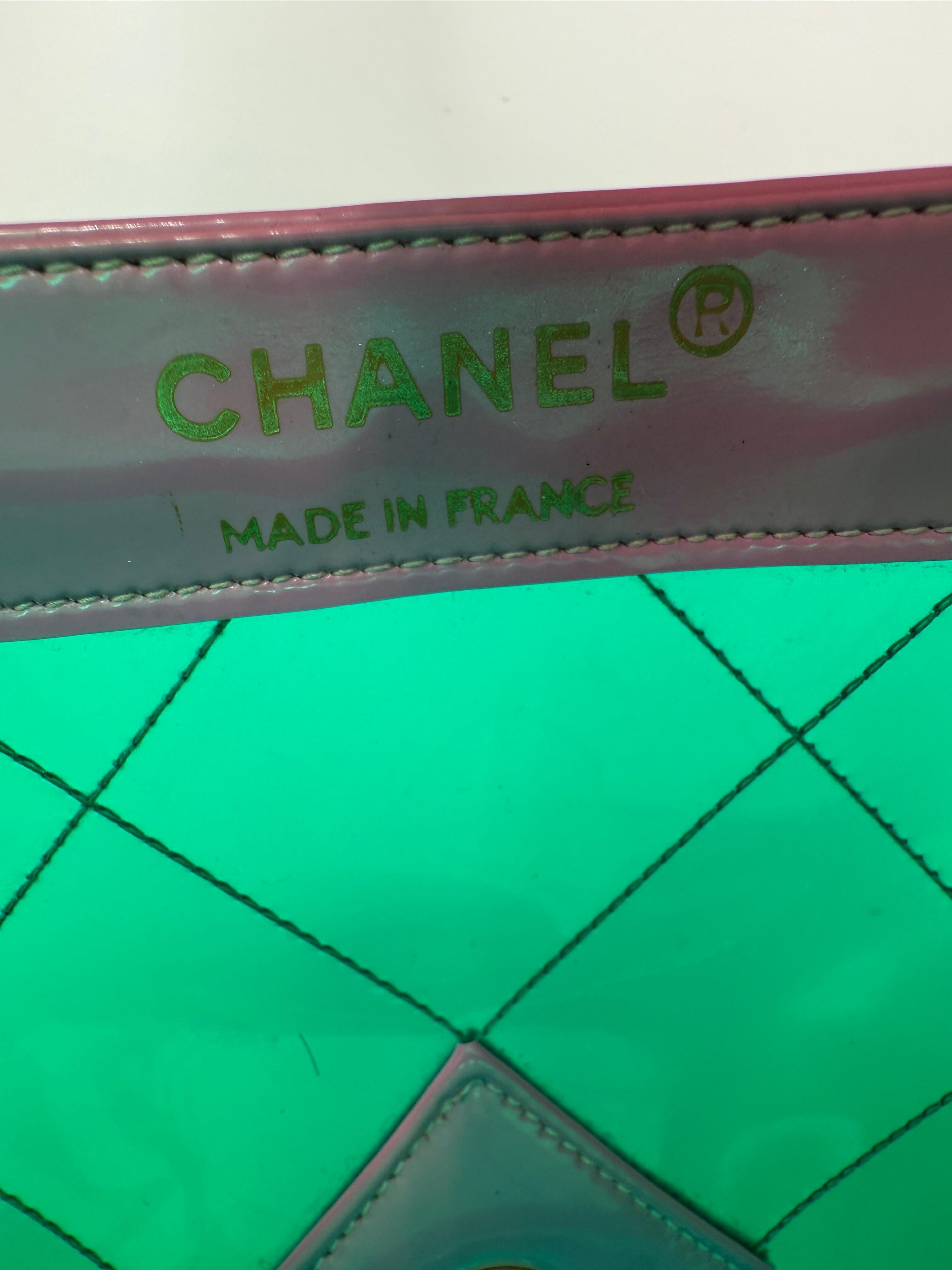 Chanel 1995 Ultra Rara Borsa Maxi Flap in PVC Rosa & Verde in vendita 14