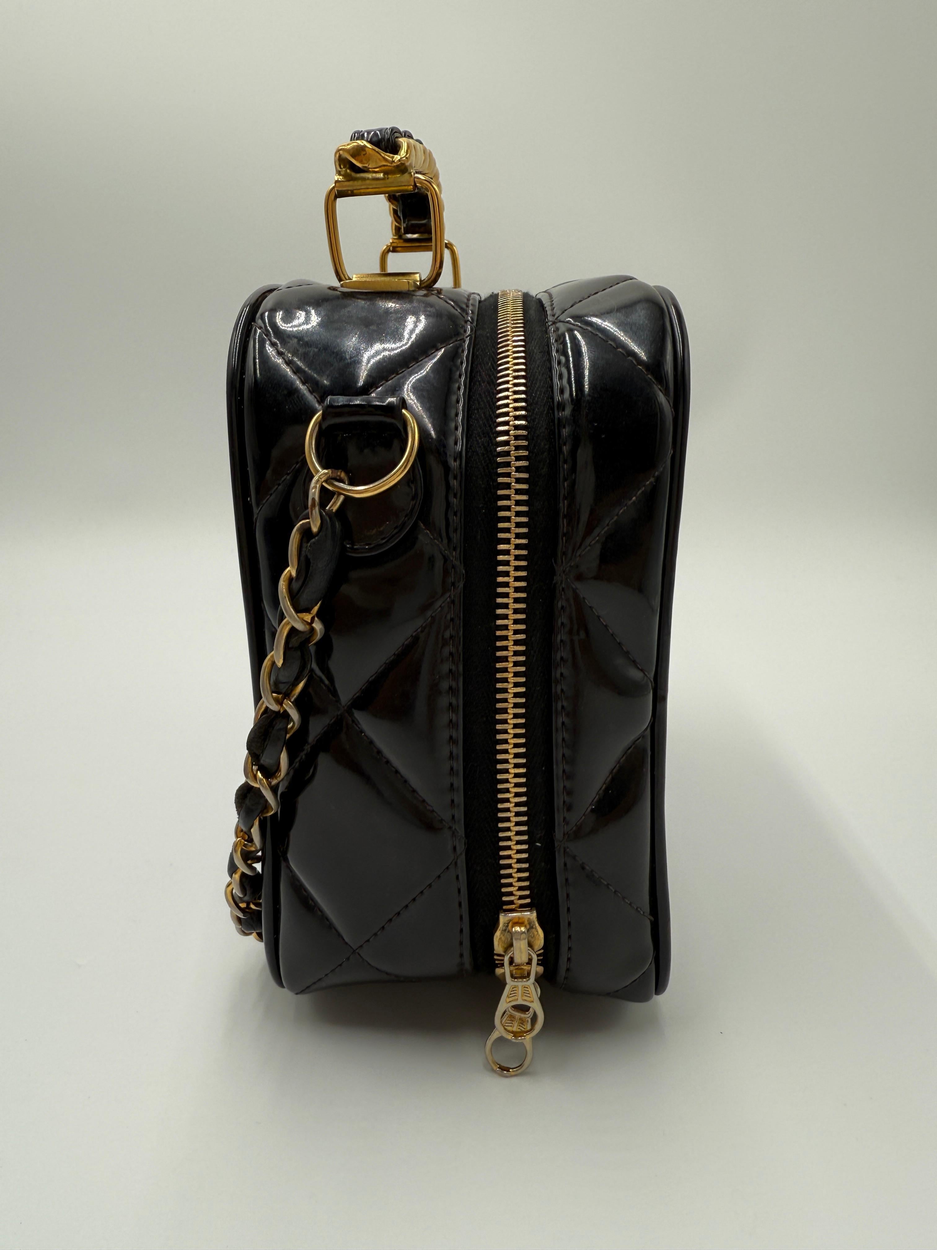 Nero Borsa Vanity Chanel con logo - Collection'S 1995 in vendita