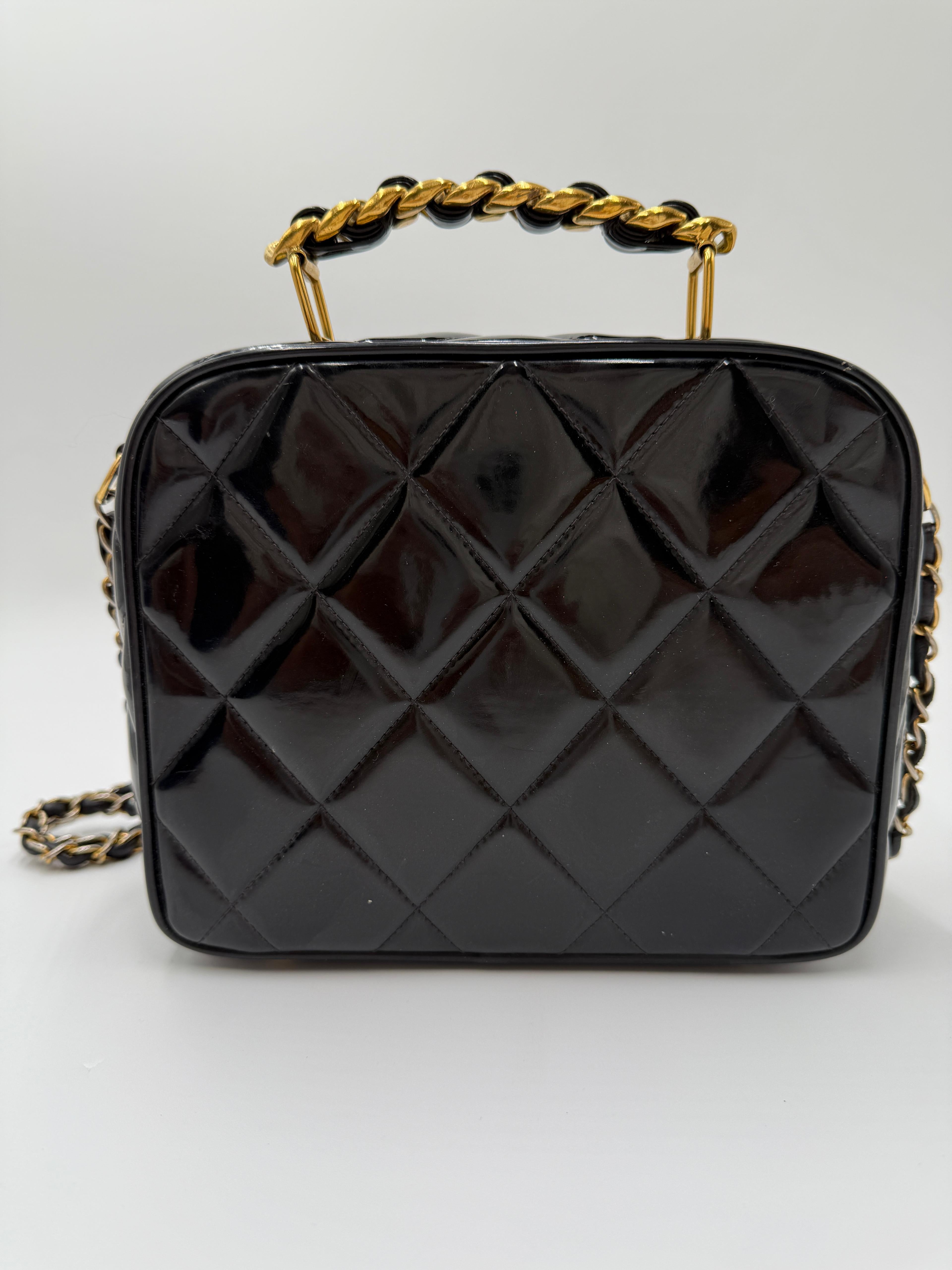 Borsa Vanity Chanel con logo - Collection'S 1995 In condizioni buone in vendita a San Francisco, CA