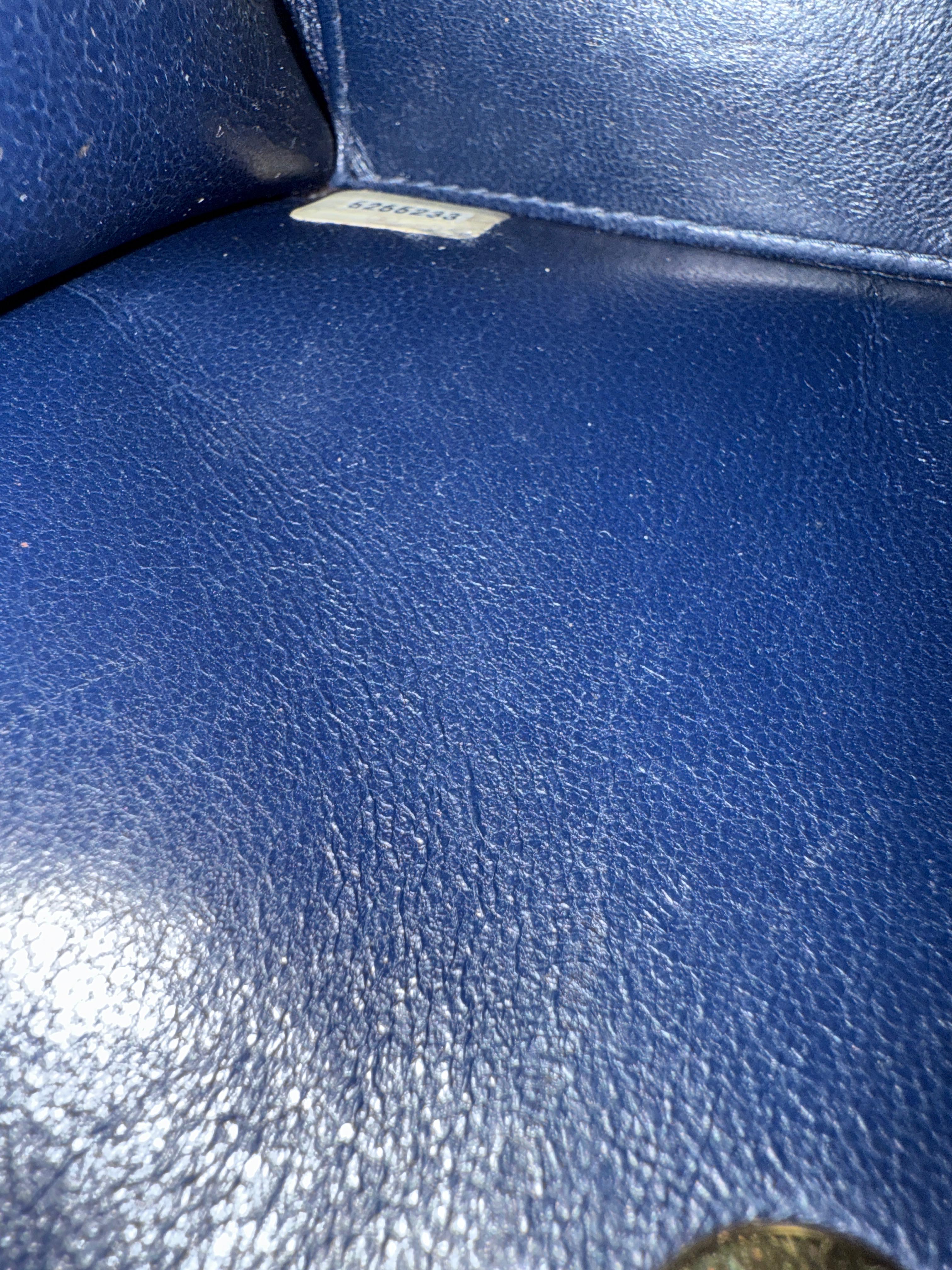 Mini sac en denim vintage de Chanel en vente 12