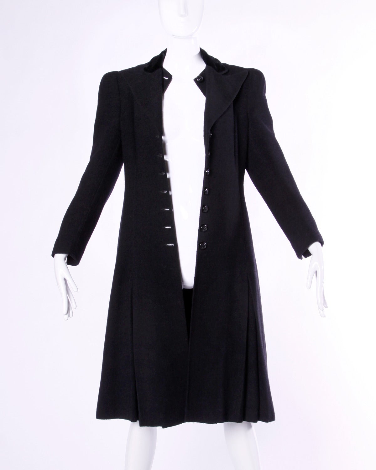 Elegant Vintage 1940s 40s Black Wool Princess Coat with Bold Shoulders 2