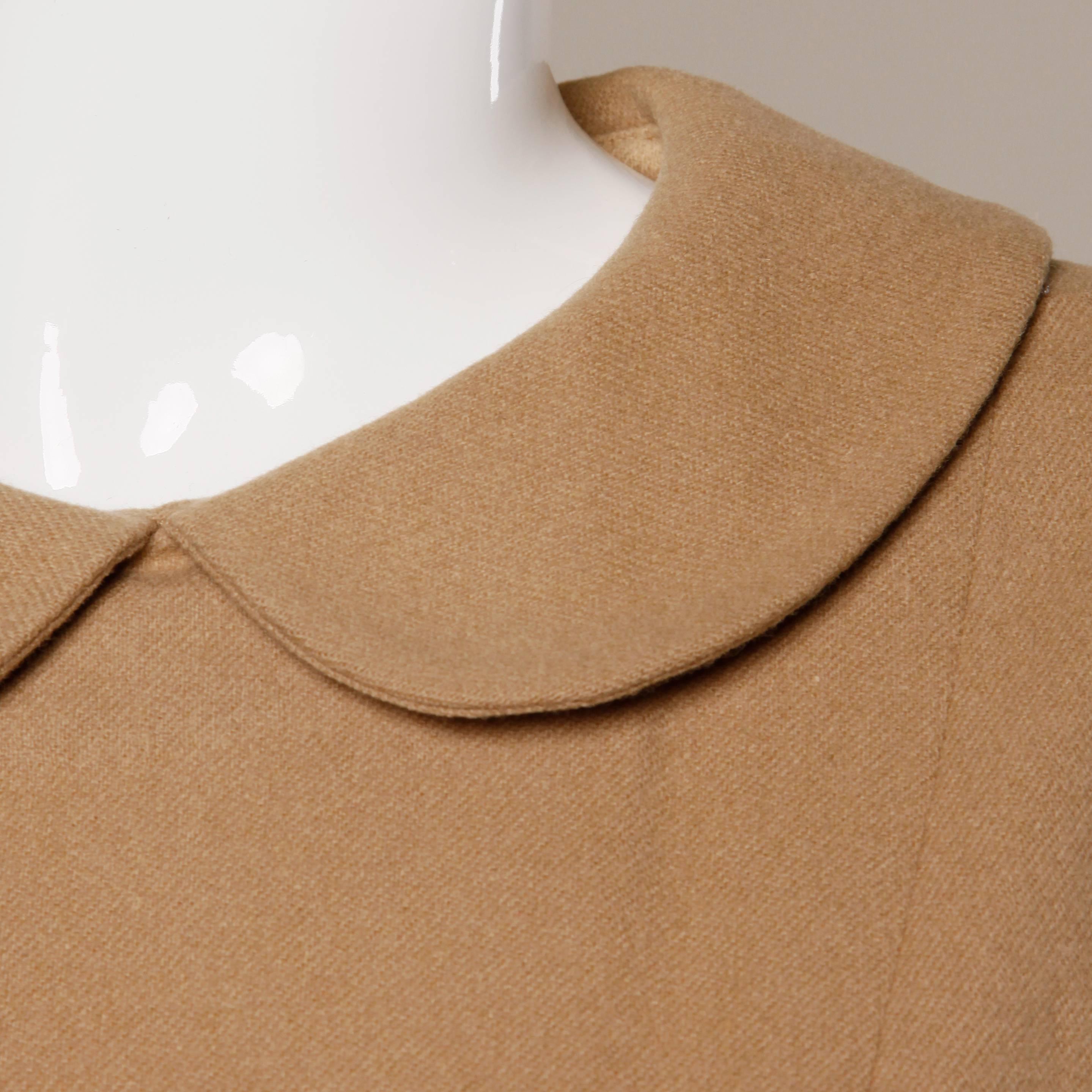 1960s Vintage Camel Wool Mod Dress with Peter Pan Collar and Kick Pleat In Excellent Condition In Sparks, NV