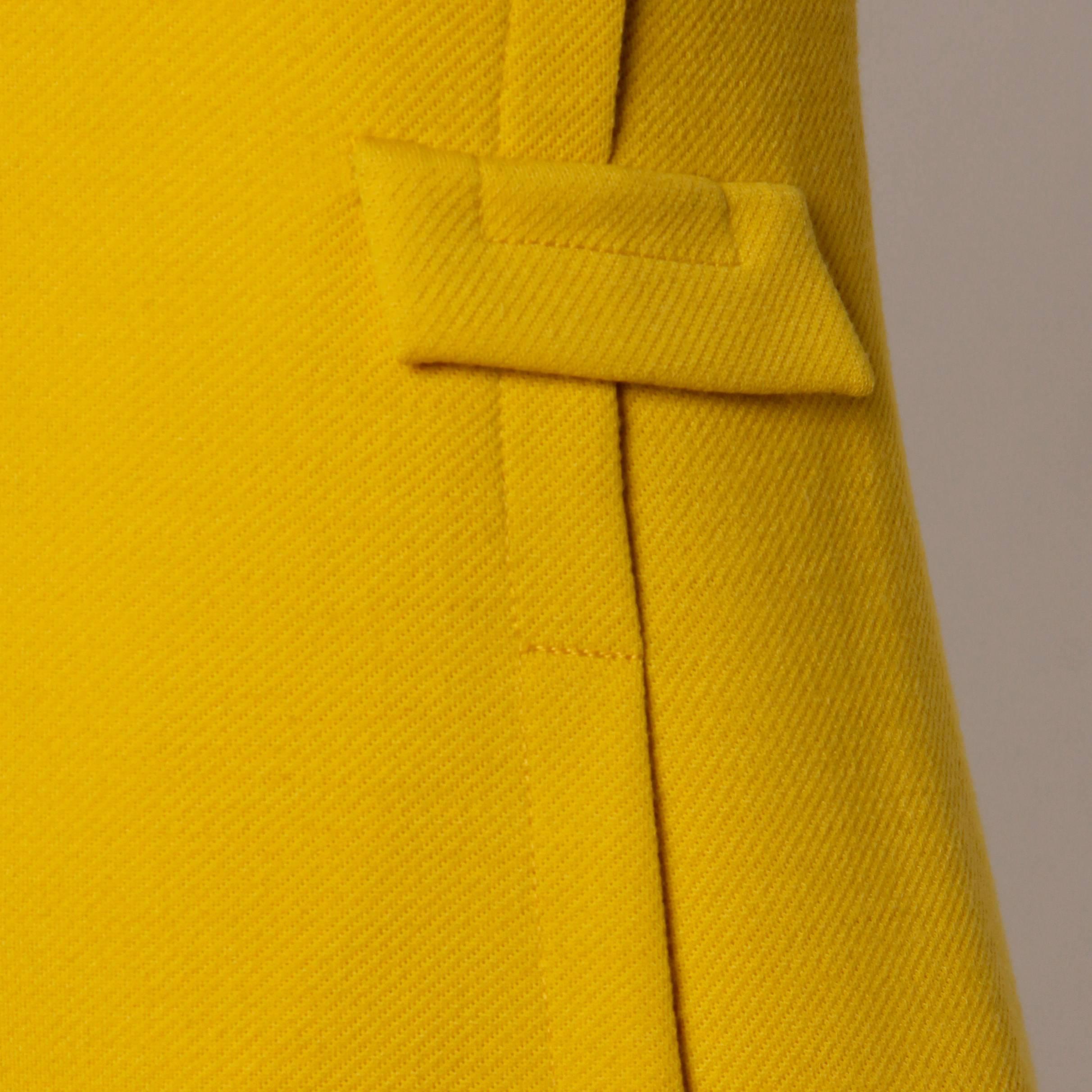 Women's 1960s Mod 2-Piece Vintage Yellow Wool Shift Dress and Coat Ensemble