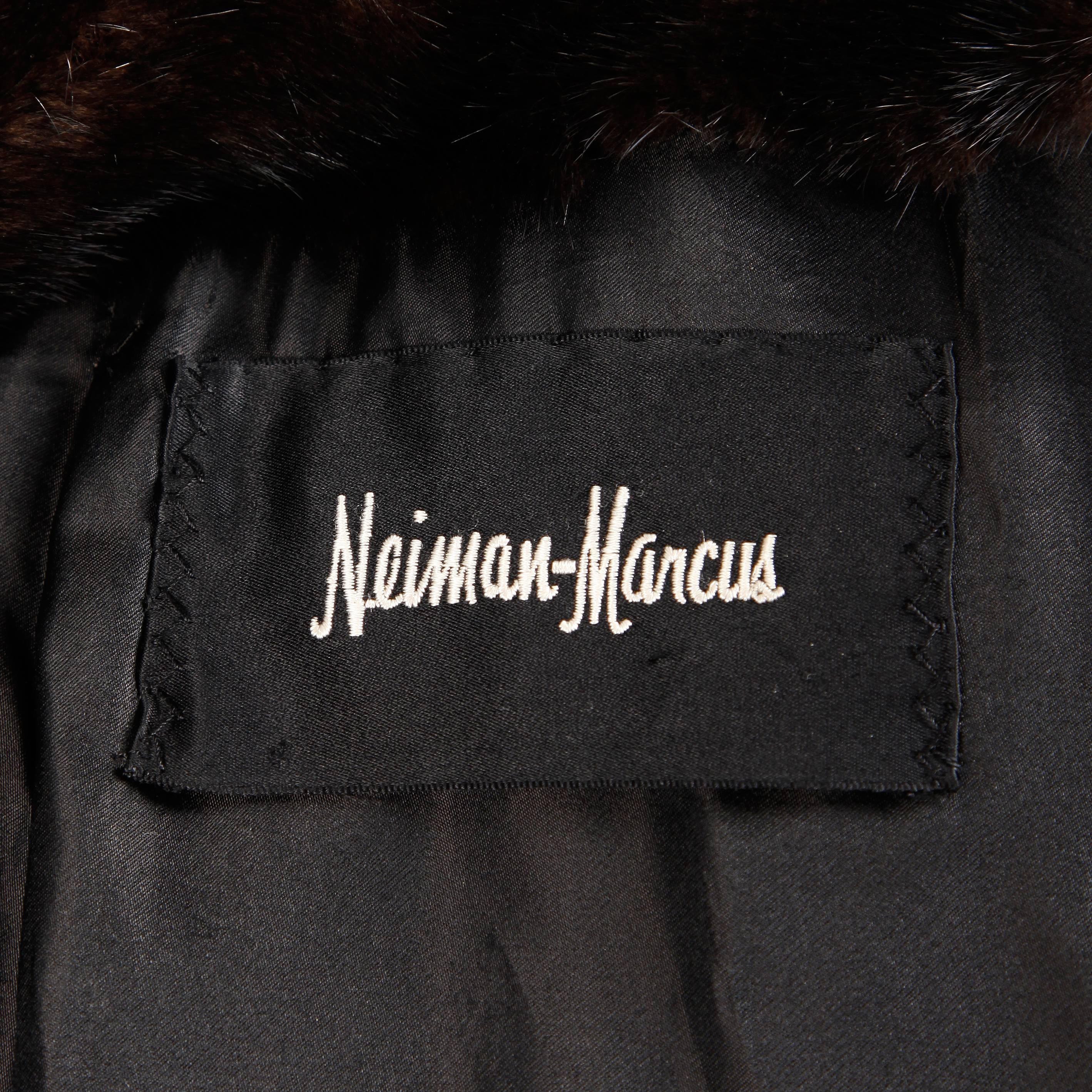 Stunning Numbered Black Willow by Neiman Marcus Vintage Ranch Mink Fur Coat In Excellent Condition In Sparks, NV