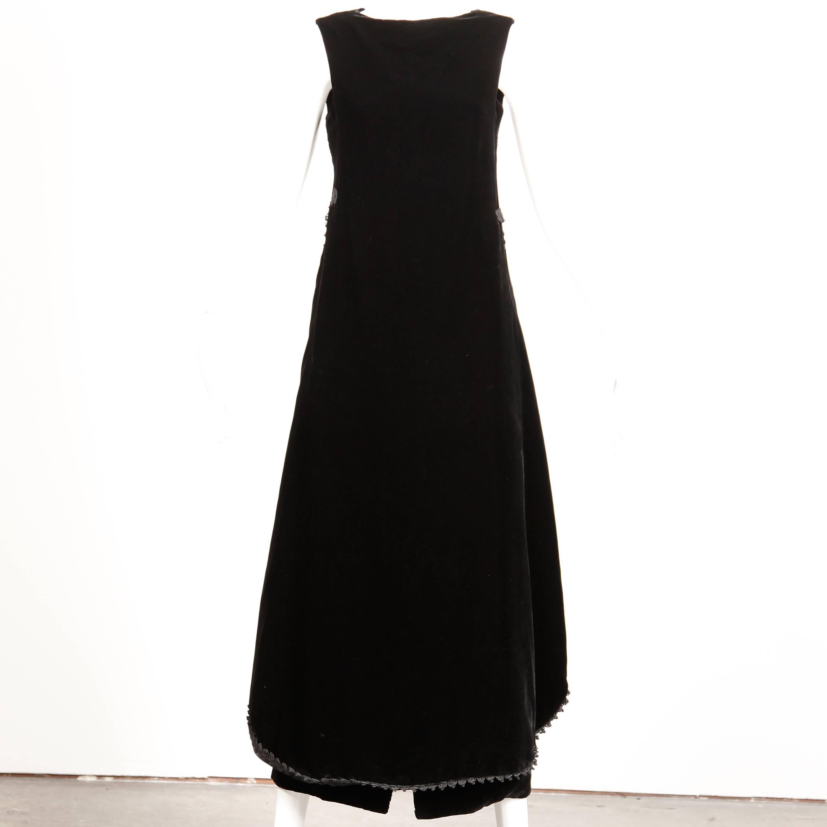 1971 Pierre Cardin Vintage Numbered Couture Black Velvet Gown/ Dress 5