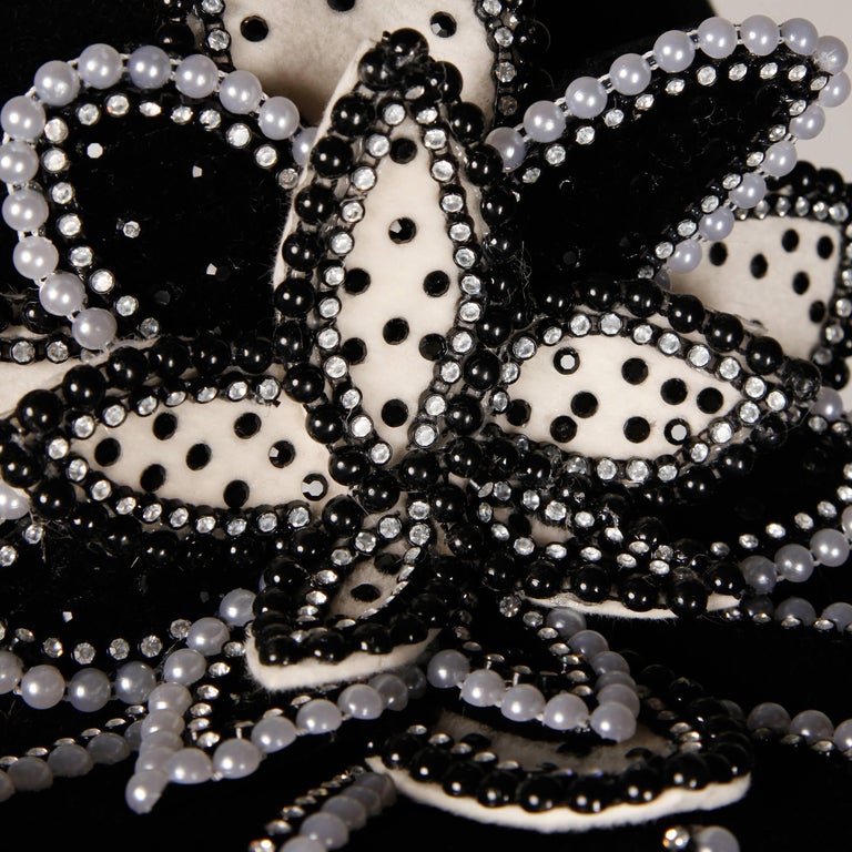 George Zamau'l Vintage Black + White Beaded Flower Embellished Rhinestone Hat For Sale 2
