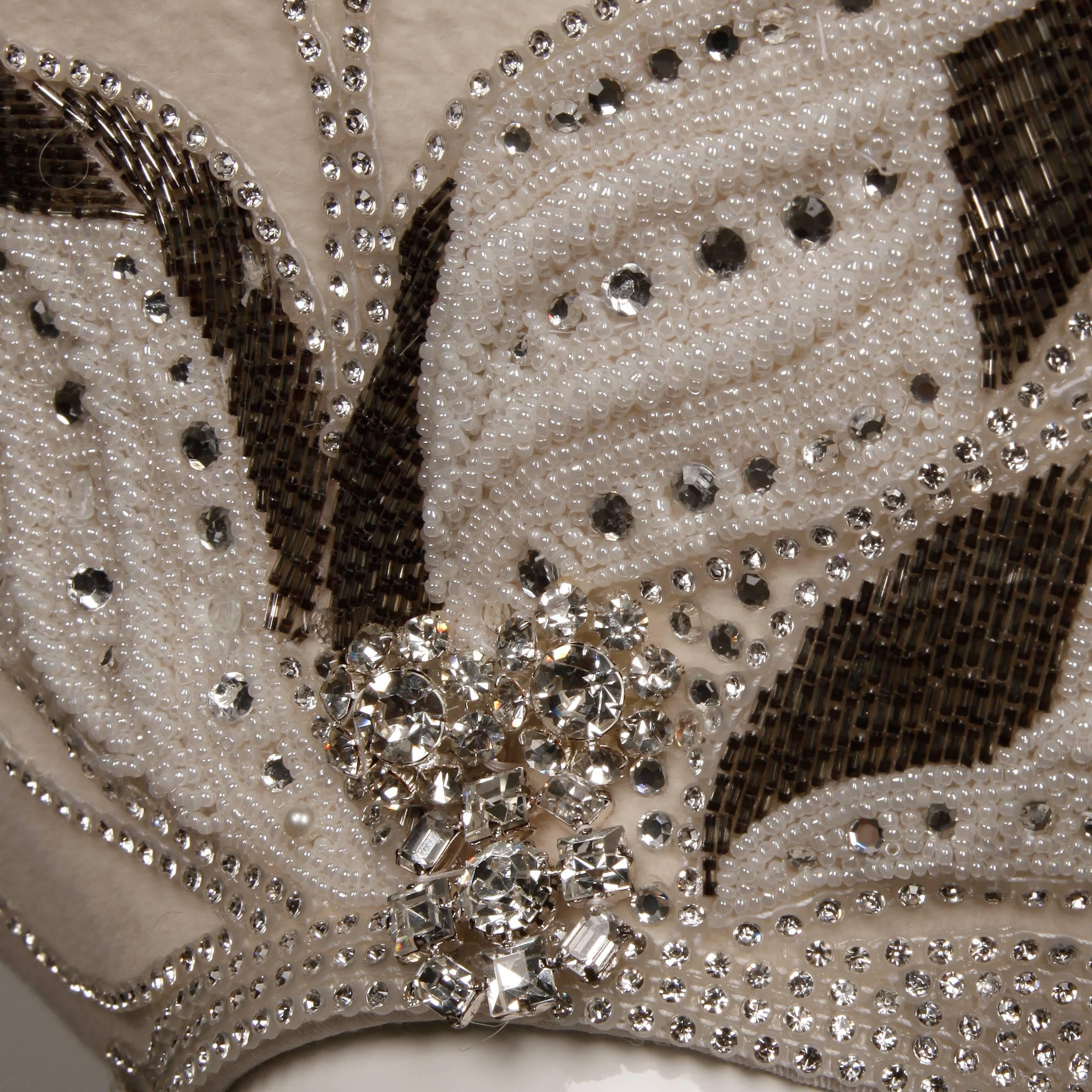Ungetragen mit Tags George Zamau'l Couture Vintage Hut mit Strasssteinen + Perlen im Angebot 3