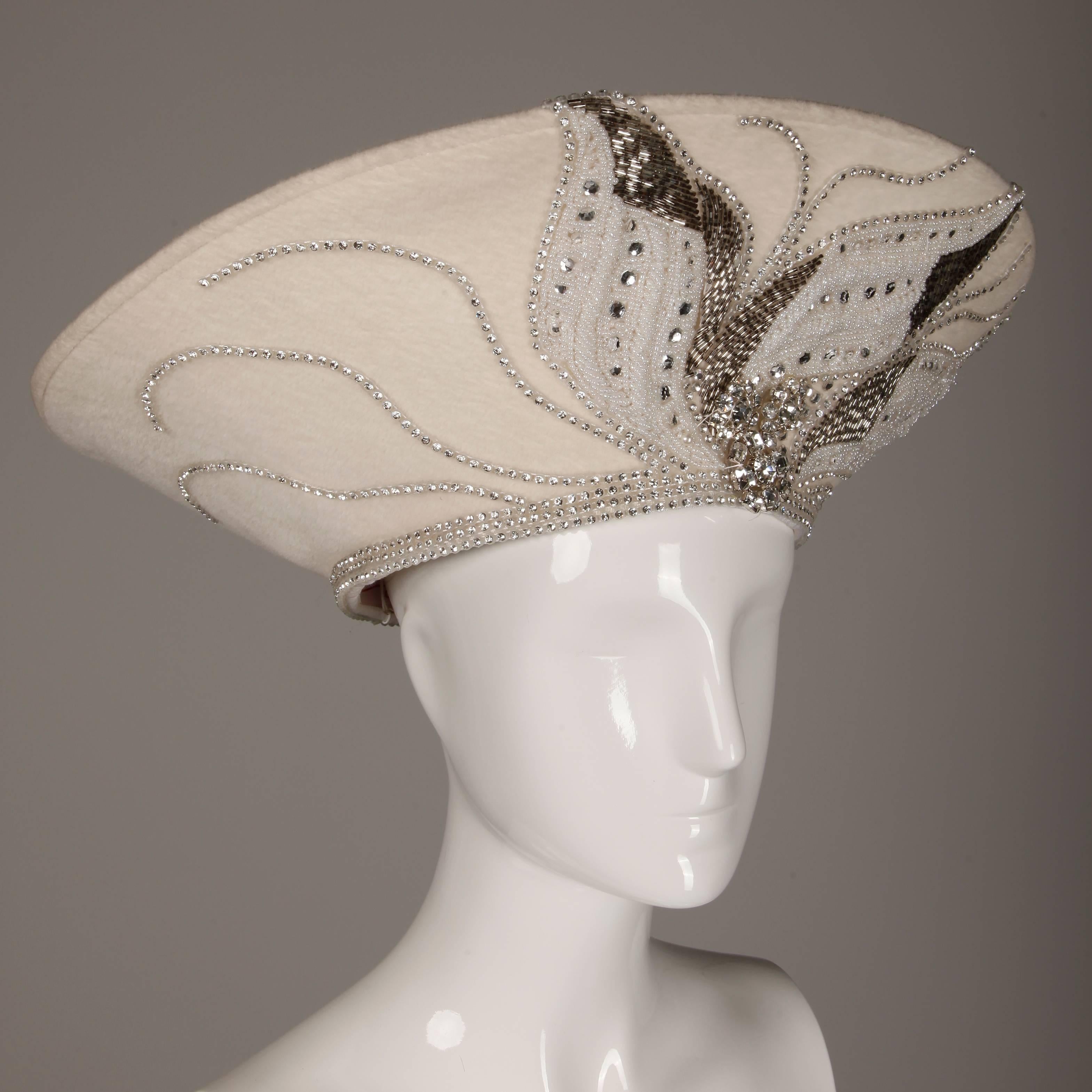Ungetragen mit Tags George Zamau'l Couture Vintage Hut mit Strasssteinen + Perlen im Zustand „Neu“ im Angebot in Sparks, NV