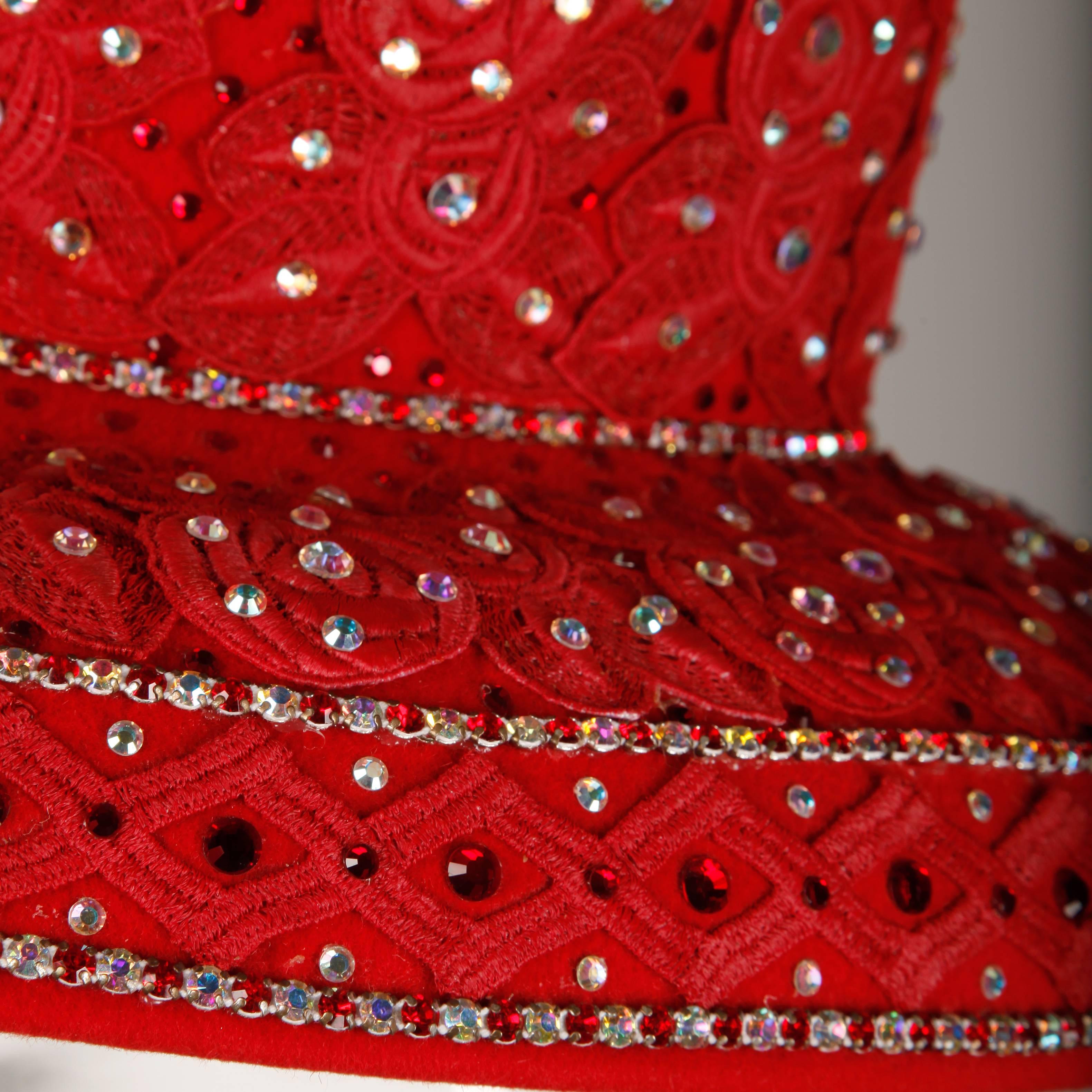 Unworn with Tags Vintage Makins New York Red Hat with Beading + Rhinestones 1