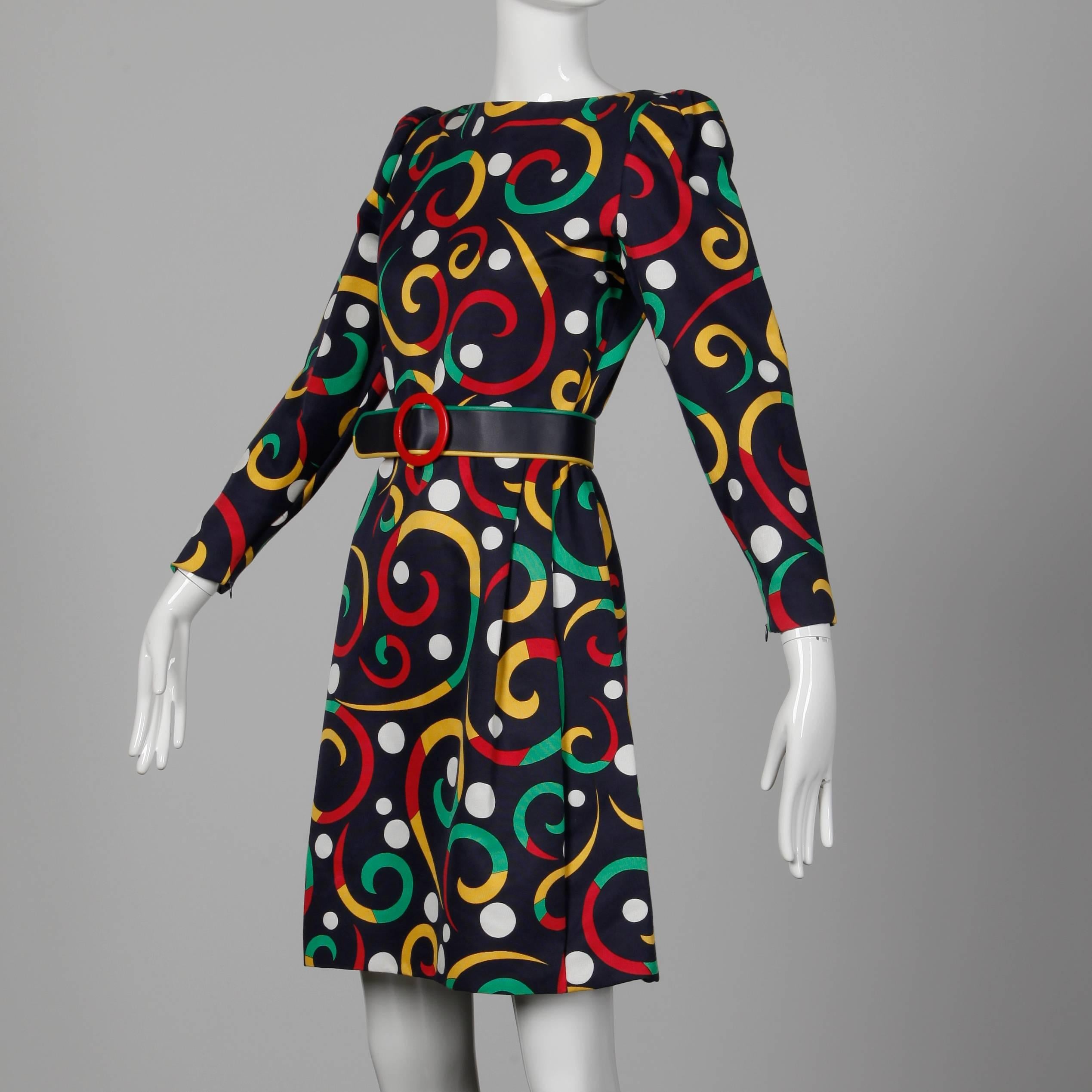 Arnold Scaasi Vestido vintage de mezcla de seda de lunares + estampado de volutas + cinturón de piel Negro en venta