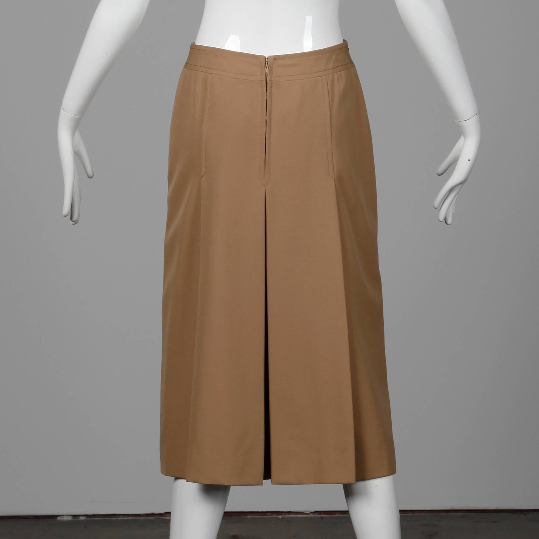 1970s Celine Vintage Brown Pleated Wool Skirt with Leather Logo Buckle In Excellent Condition In Sparks, NV