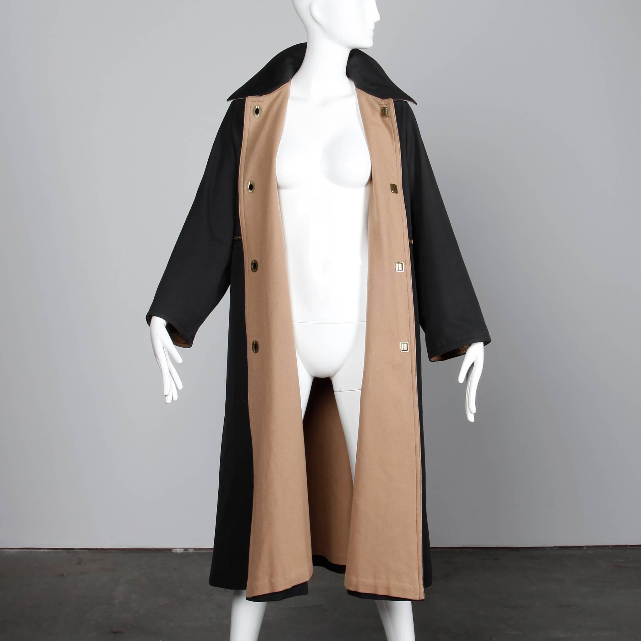 Women's  Bonnie Cashin for Russ Taylor Vintage Black and Tan Rain Coat, 1970s