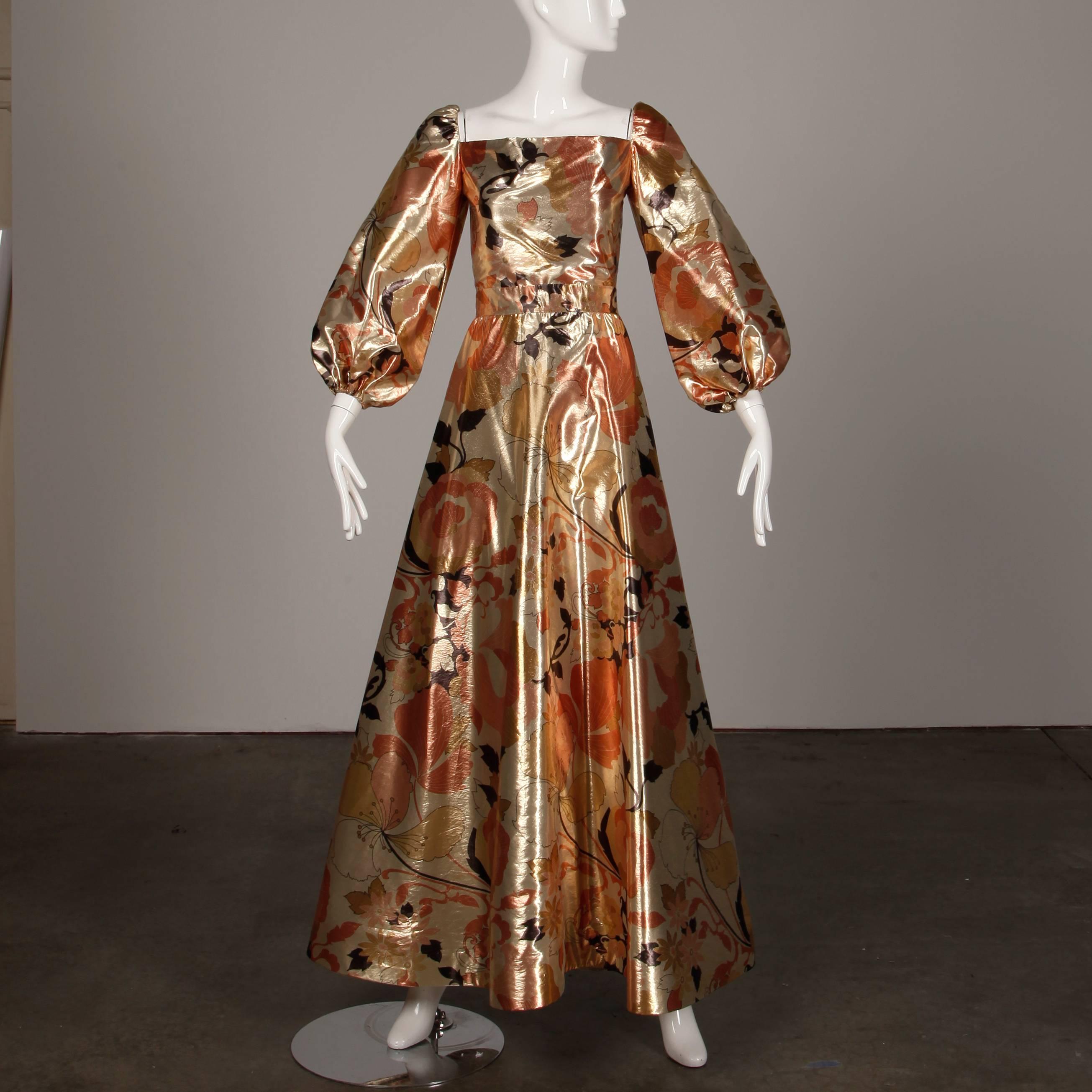 Arnold Scaasi - Robe/robe en soie lamée dorée métallisée vintage (robe et haut satin), années 1970 Excellent état - En vente à Sparks, NV