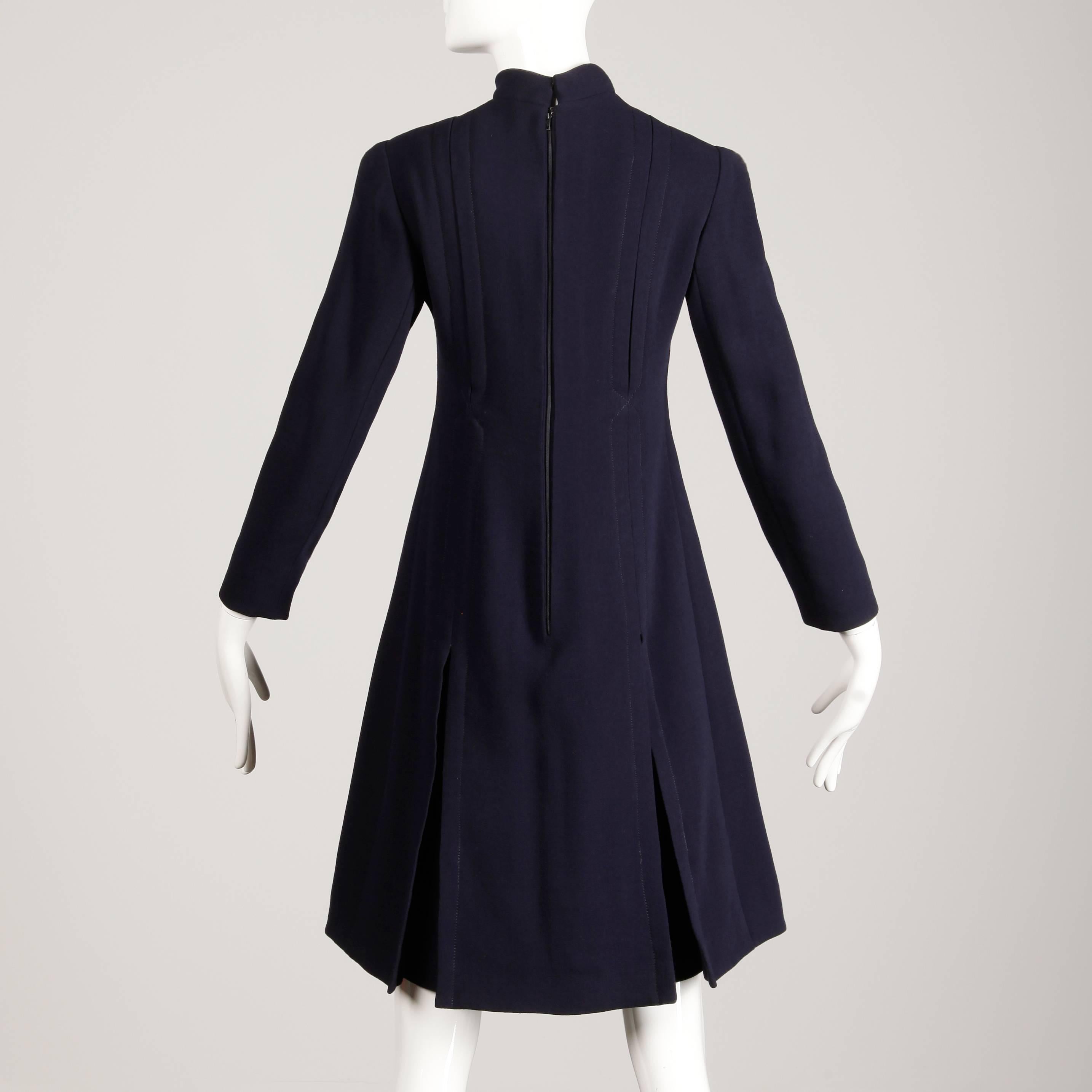 1960s Geoffrey Beene Vintage Navy Wool/ Silk Pleated Mod Dress with Long Sleeves In Excellent Condition In Sparks, NV