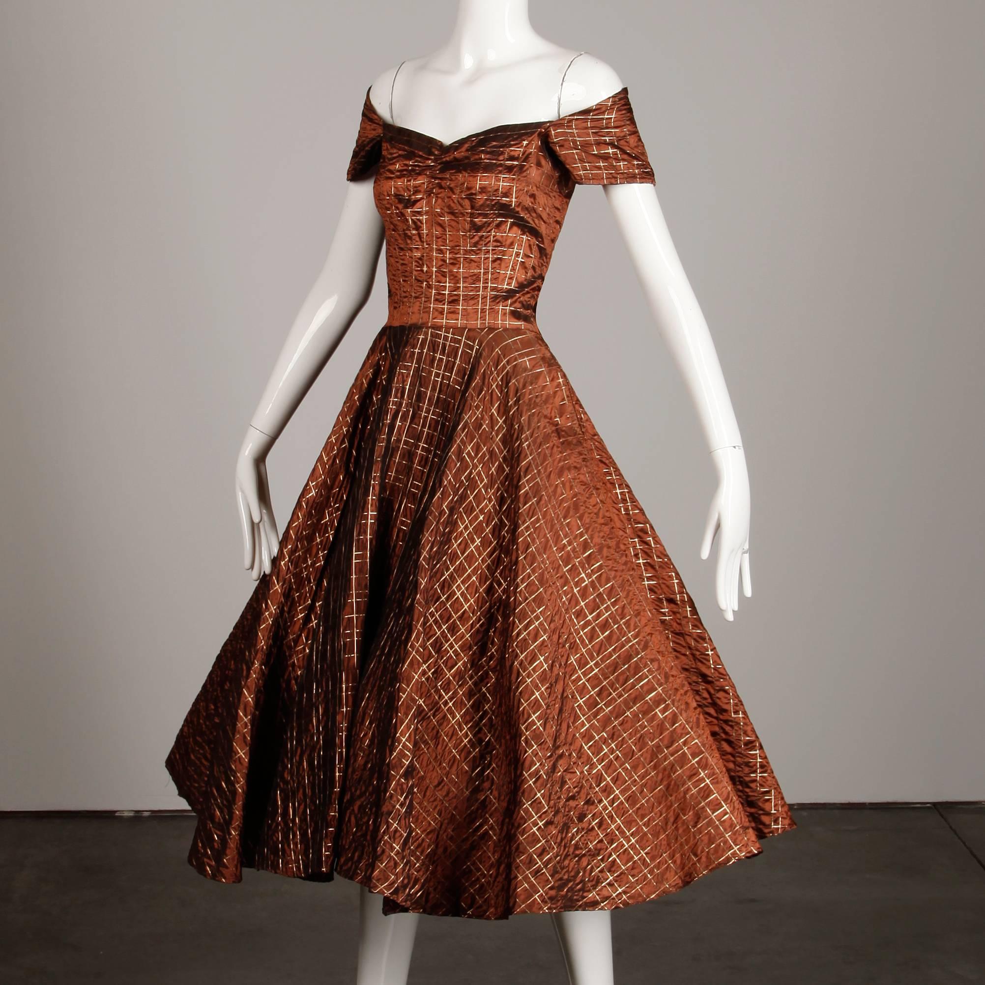 Women's 1950s Vintage Brown Copper Taffeta Embroidered Full Circle Sweep Cocktail Dress