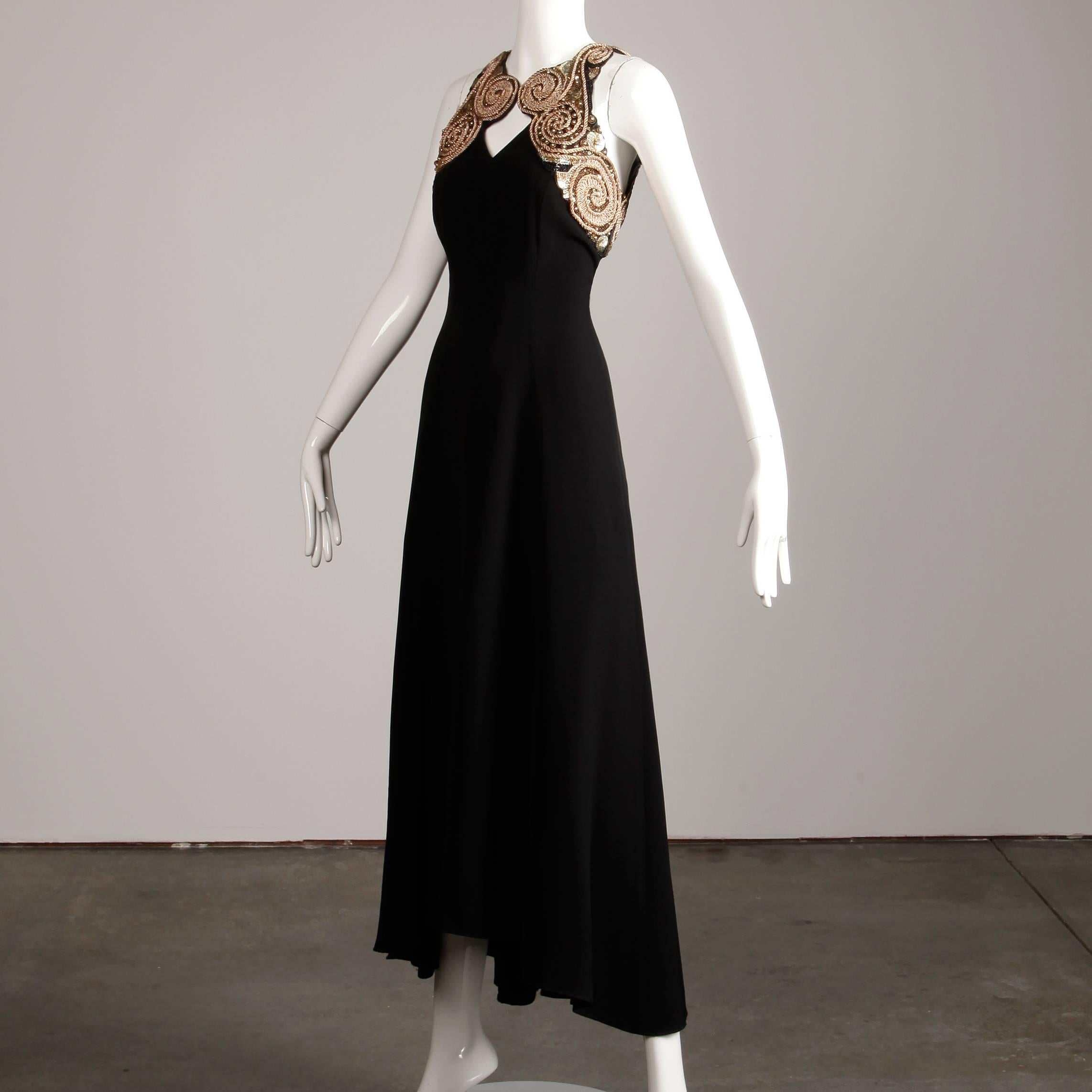 Naeem Khan Vintage Black Metallic Gold Beaded and Sequin Evening Dress, 1990s  In Excellent Condition For Sale In Sparks, NV