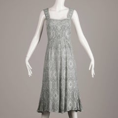 Vestido sin mangas de encaje festoneado azul plata metalizado Damianou vintage de los años 90